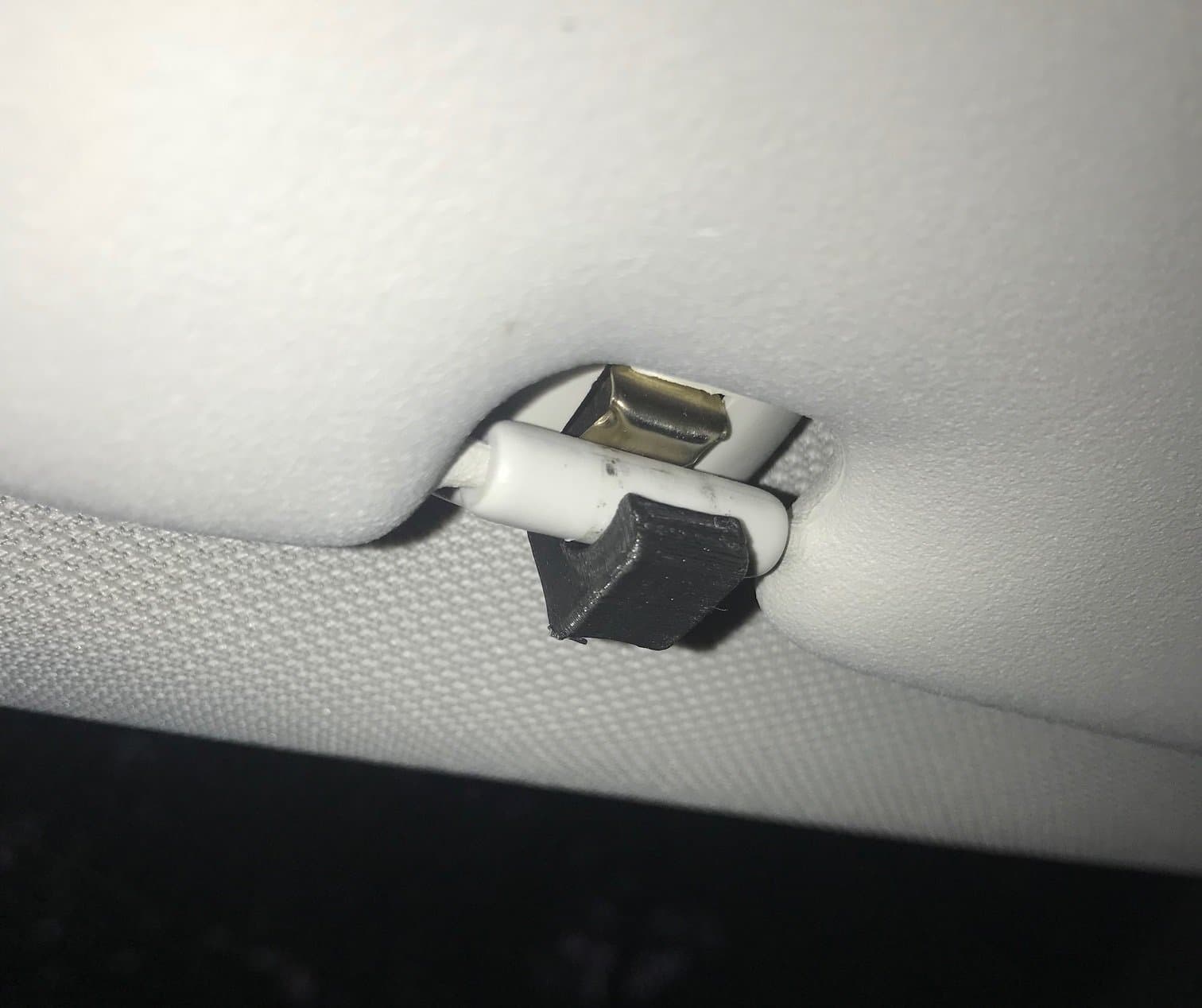 Sunvisor clip for Audi A1 S1, A3 S3, A4 S4, B6 B7 B8, A5 S5, Q3 Q5 - image 6 of 6