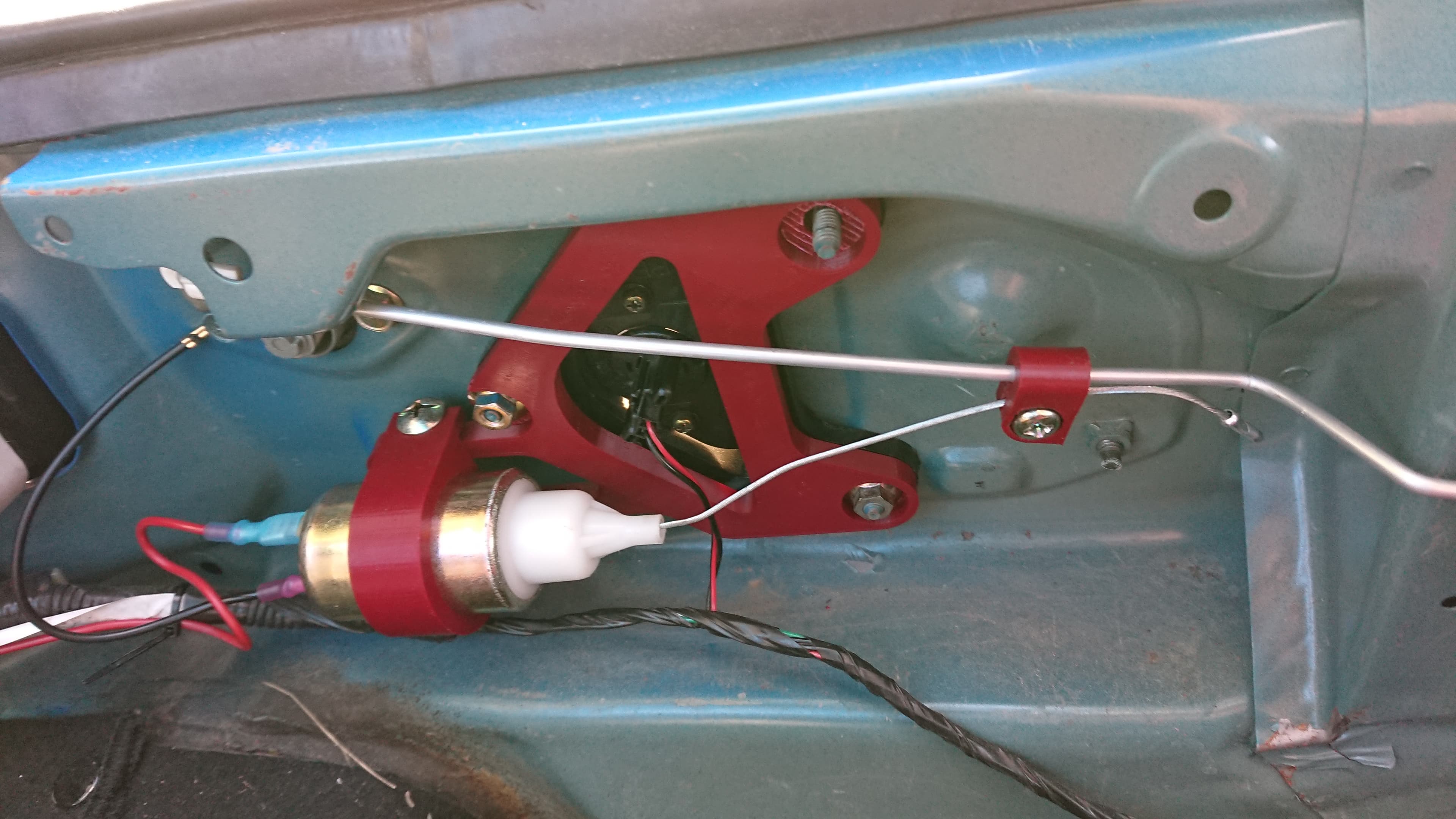 NA Mazda MX-5 Miata Trunk Release Solenoid Bracket - image
