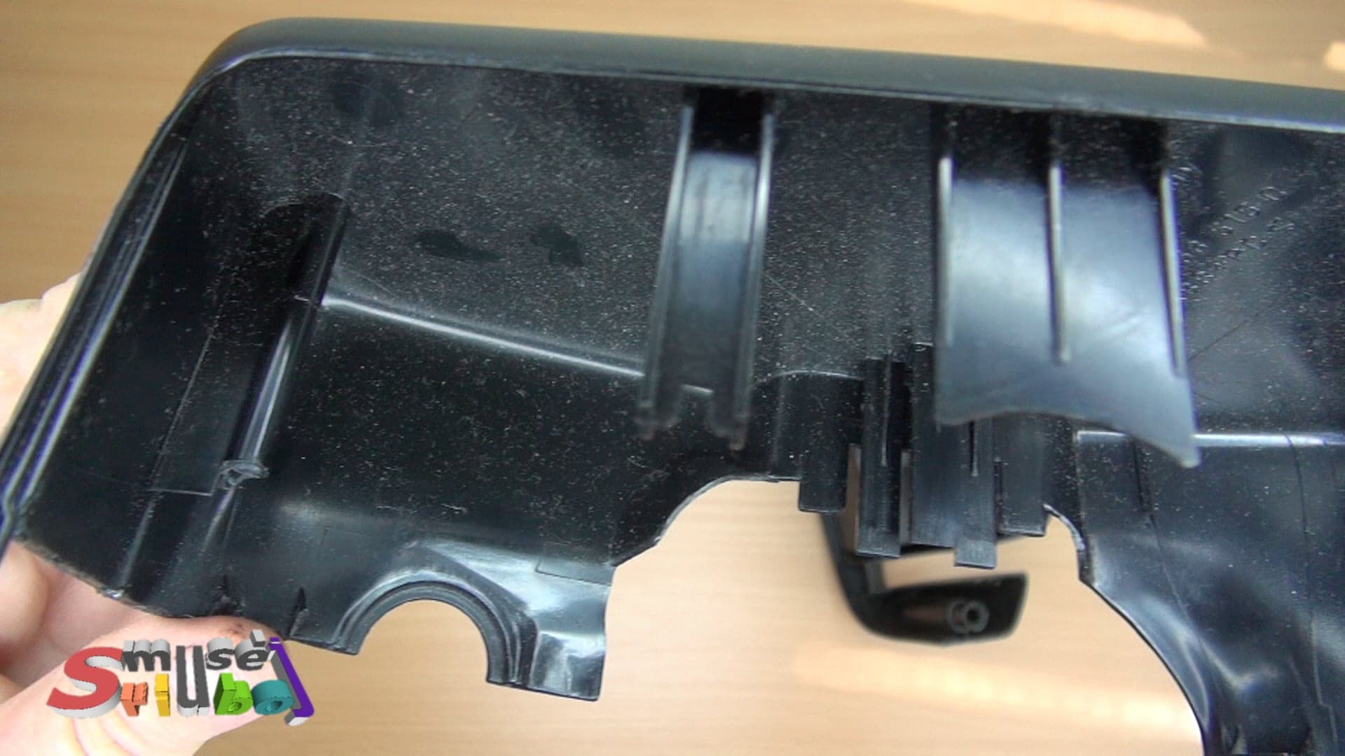 Volkswagen VW Golf MK3 trim of steering wheel repair - image 3 of 3