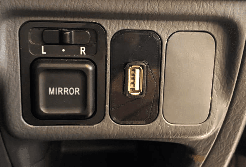 Photo of Honda Civic switch panel for USB Connecter