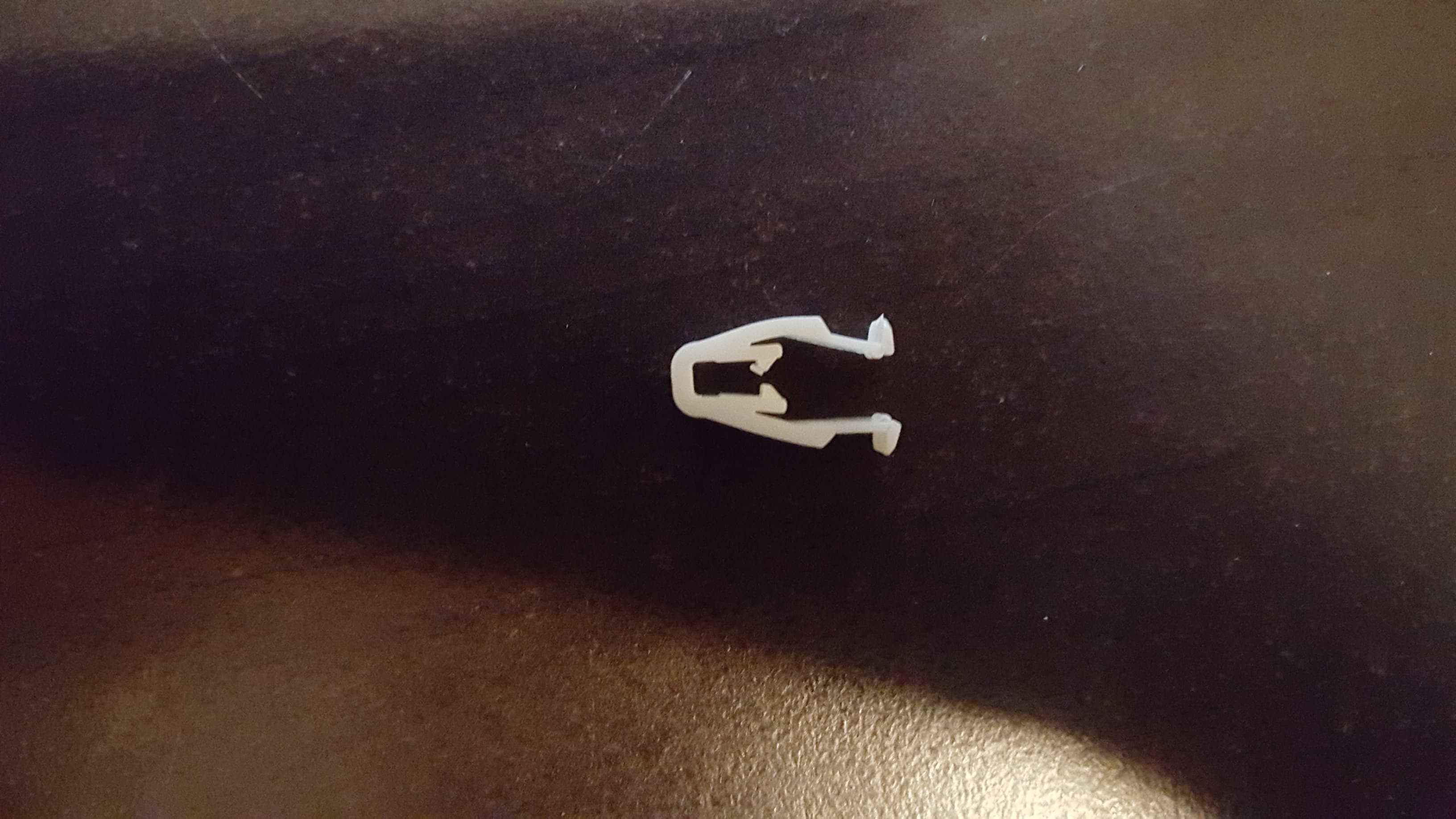 Hyundai Sonata Dash Trim Clip - image 3 of 3