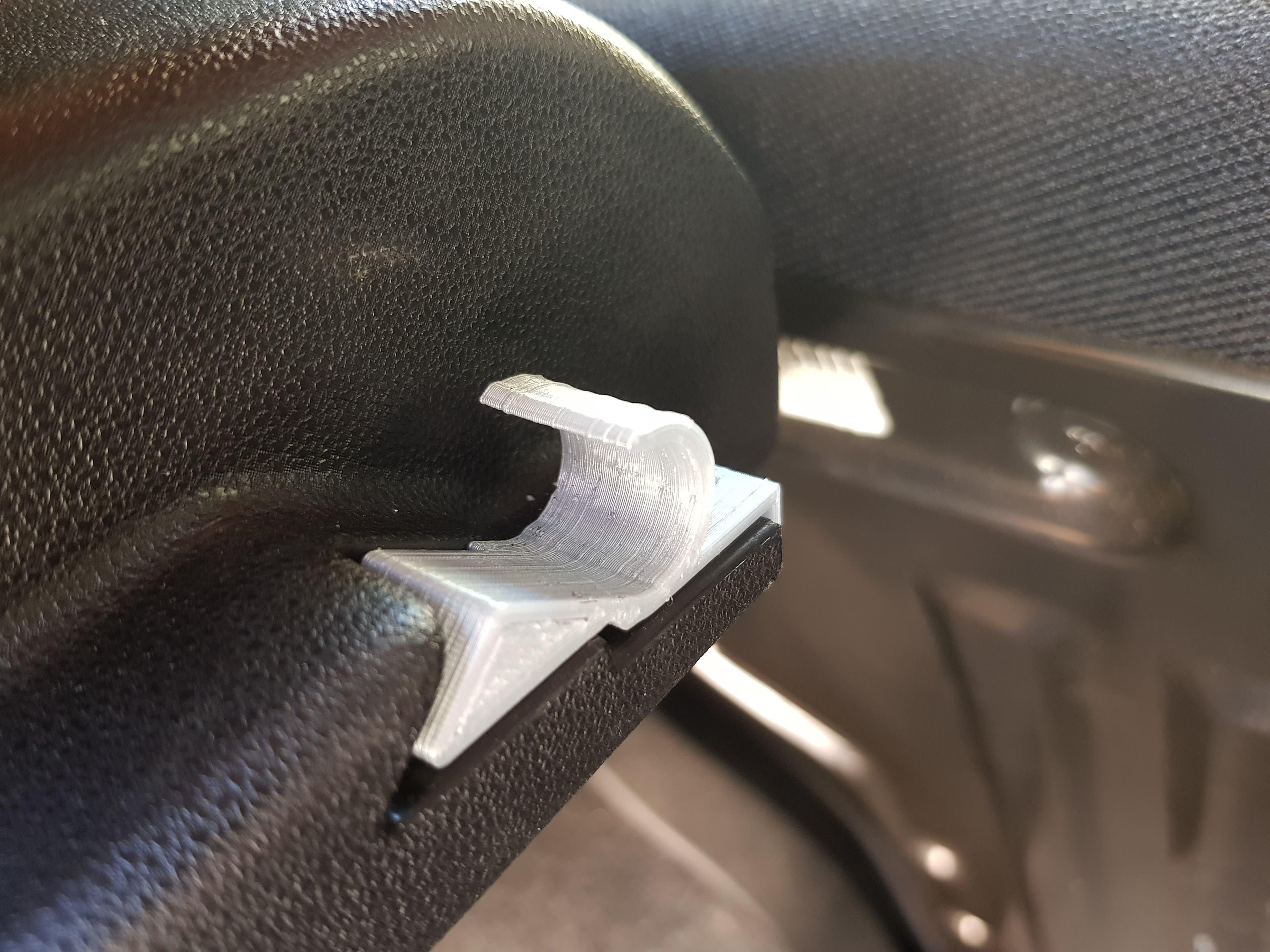 Photo of Clip Mensola Cofano Fiat Grande Punto