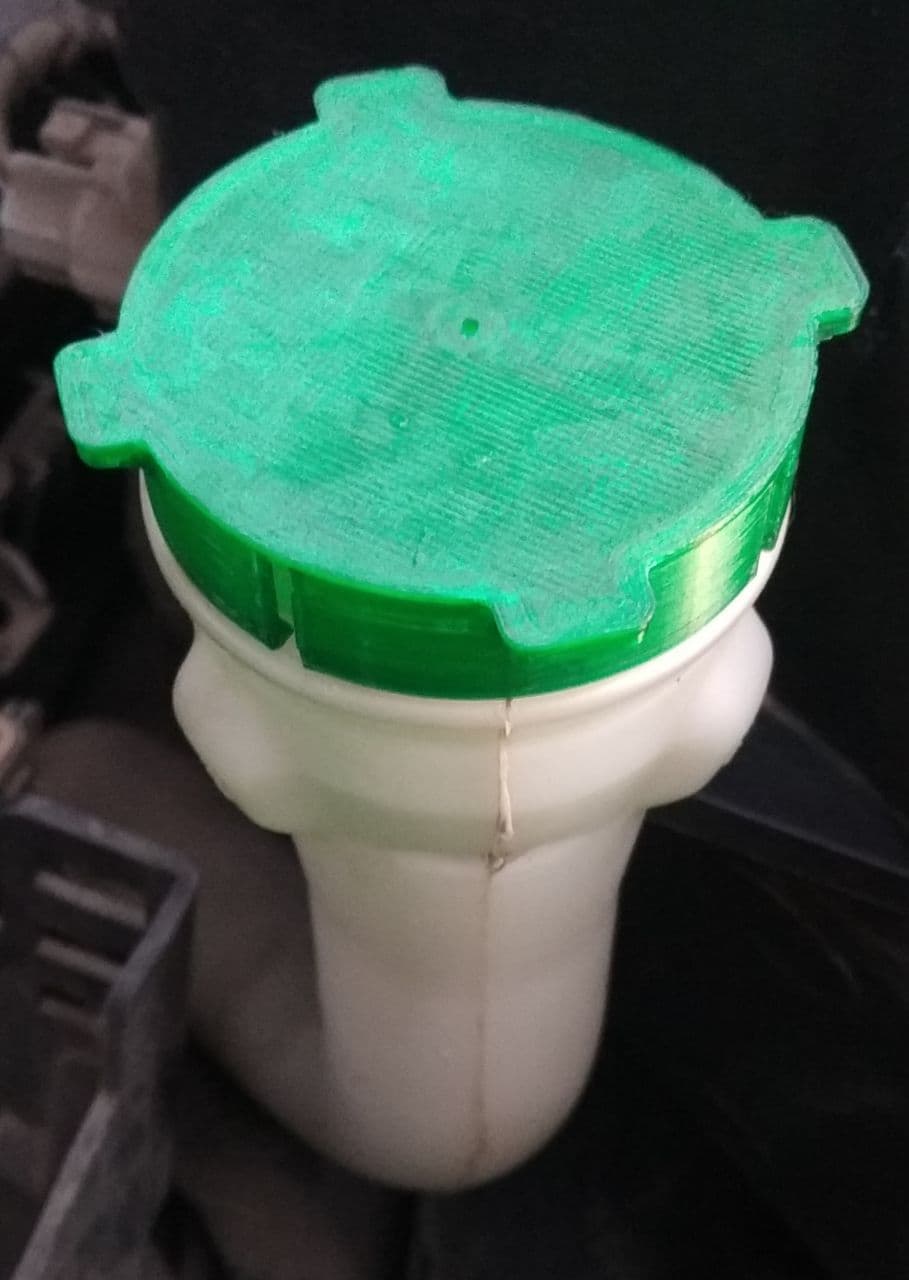 Chevrolet Orlando (Cruze) Windshield Washer Fluid Reservoir Cap - image 2 of 3