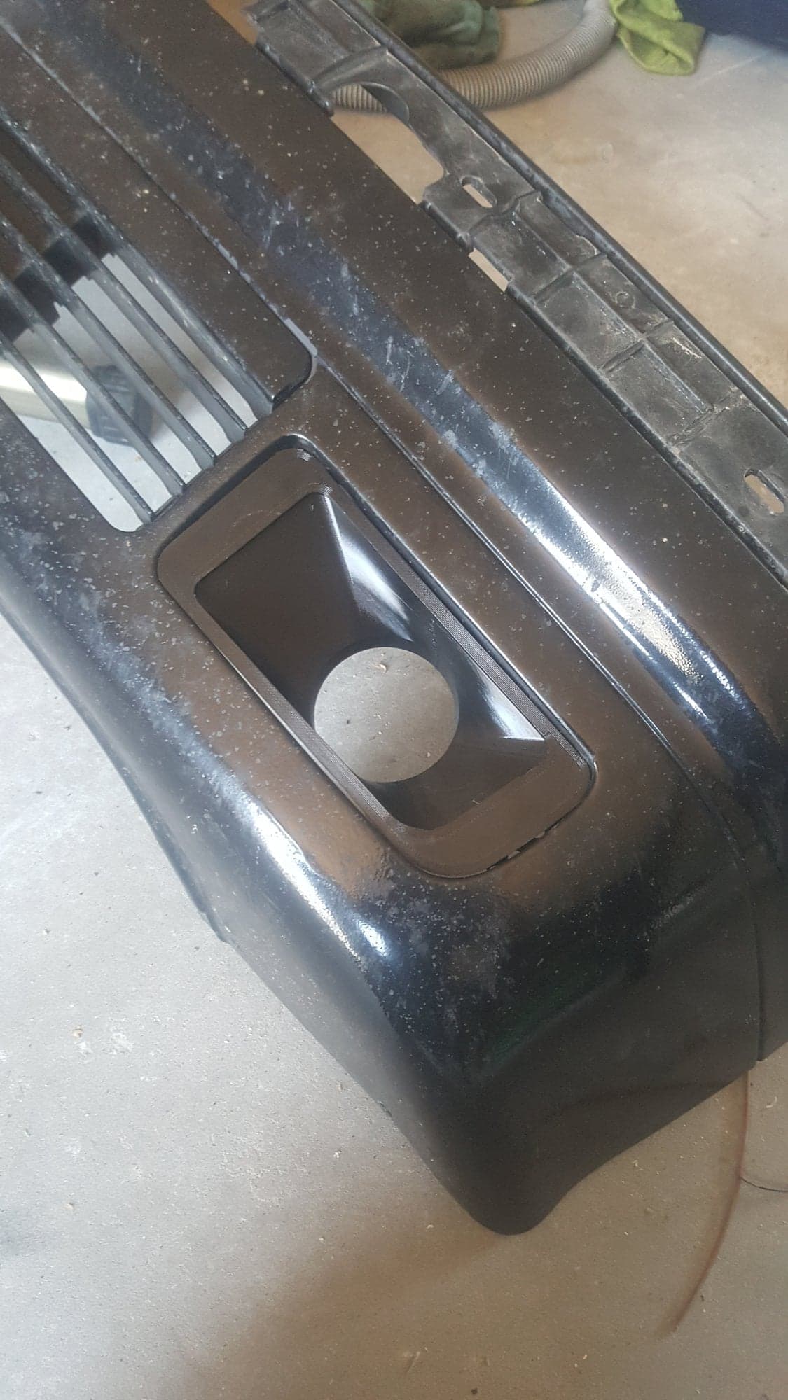 BMW E36 Fog Light Air Vent - image 3 of 3