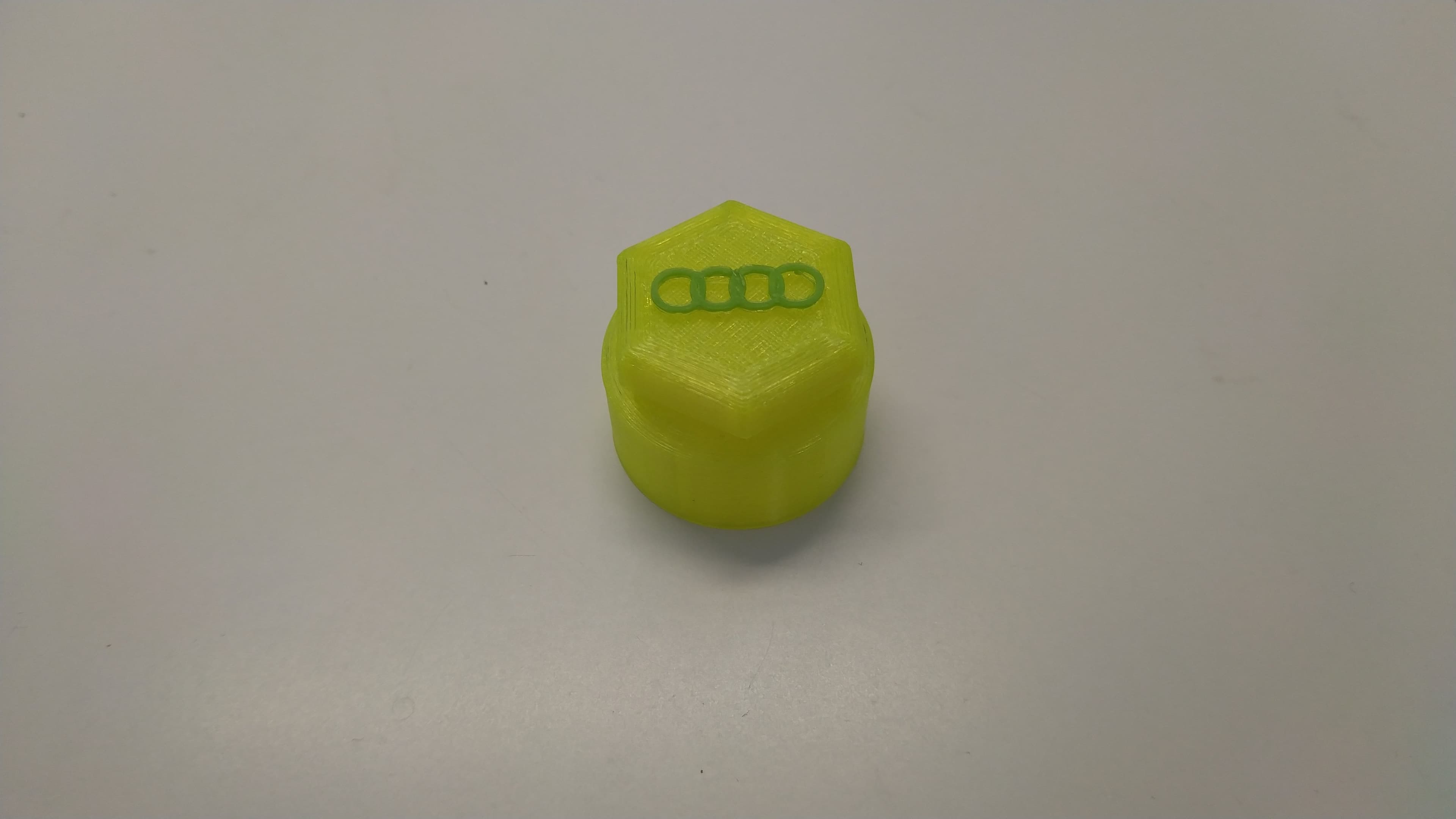 Audi Wheel bolt cover - image 3 of 3