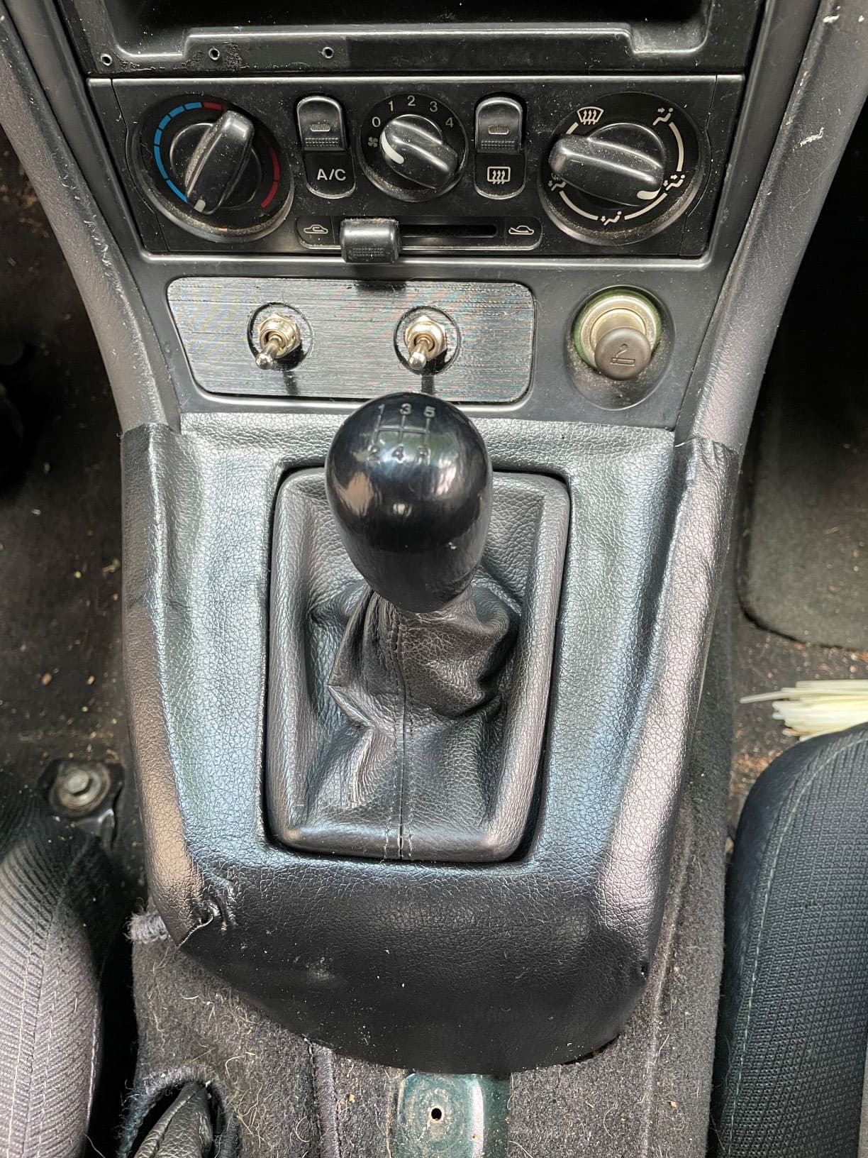 Shorty Center Console for NB Miata - image 2 of 3