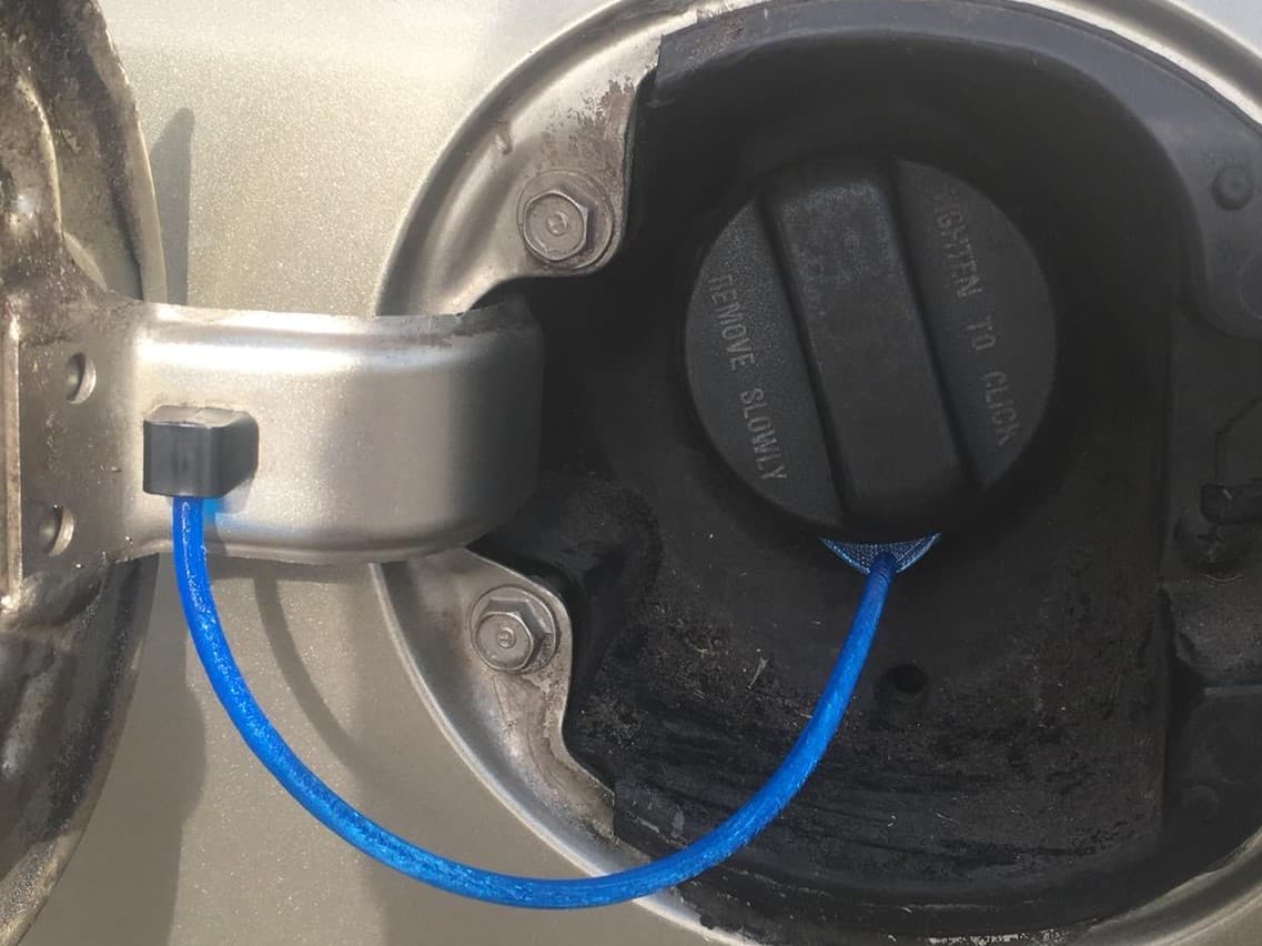 Honda Civic Gas Cap Tether - image 2 of 3