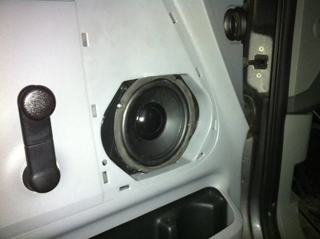 Speaker Adaptor Plate for a 2007 Ford F150 - image 3 of 3