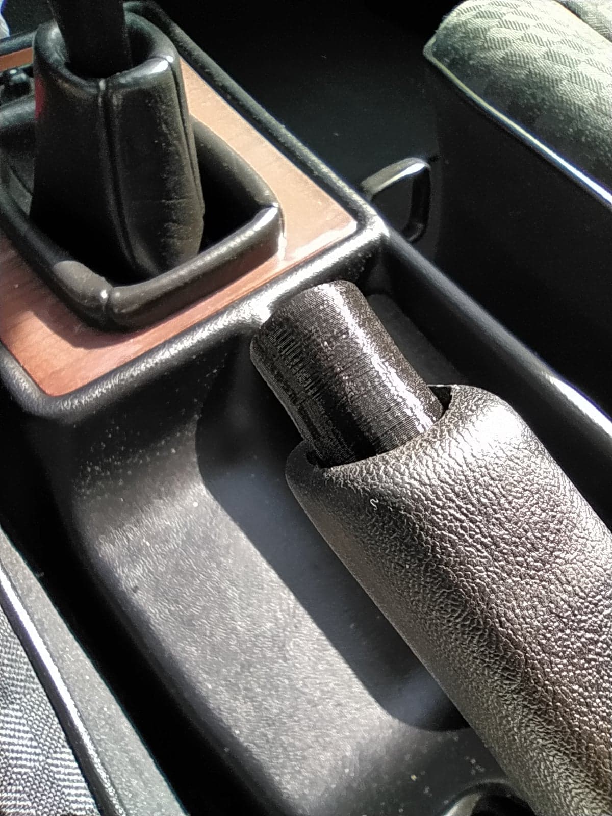 Mercedes Benz 190E/W201 Handbrake Replacement Button - image 2 of 3