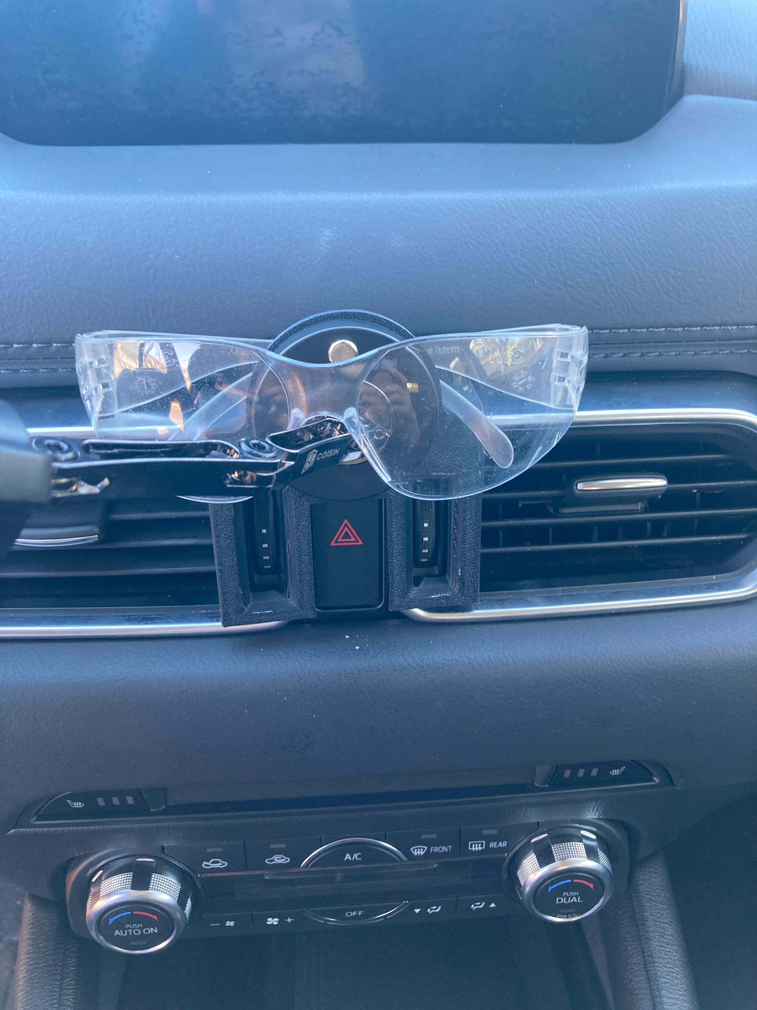 Mazda CX5 Phone Magnetic Mount platform - image 1 of 3