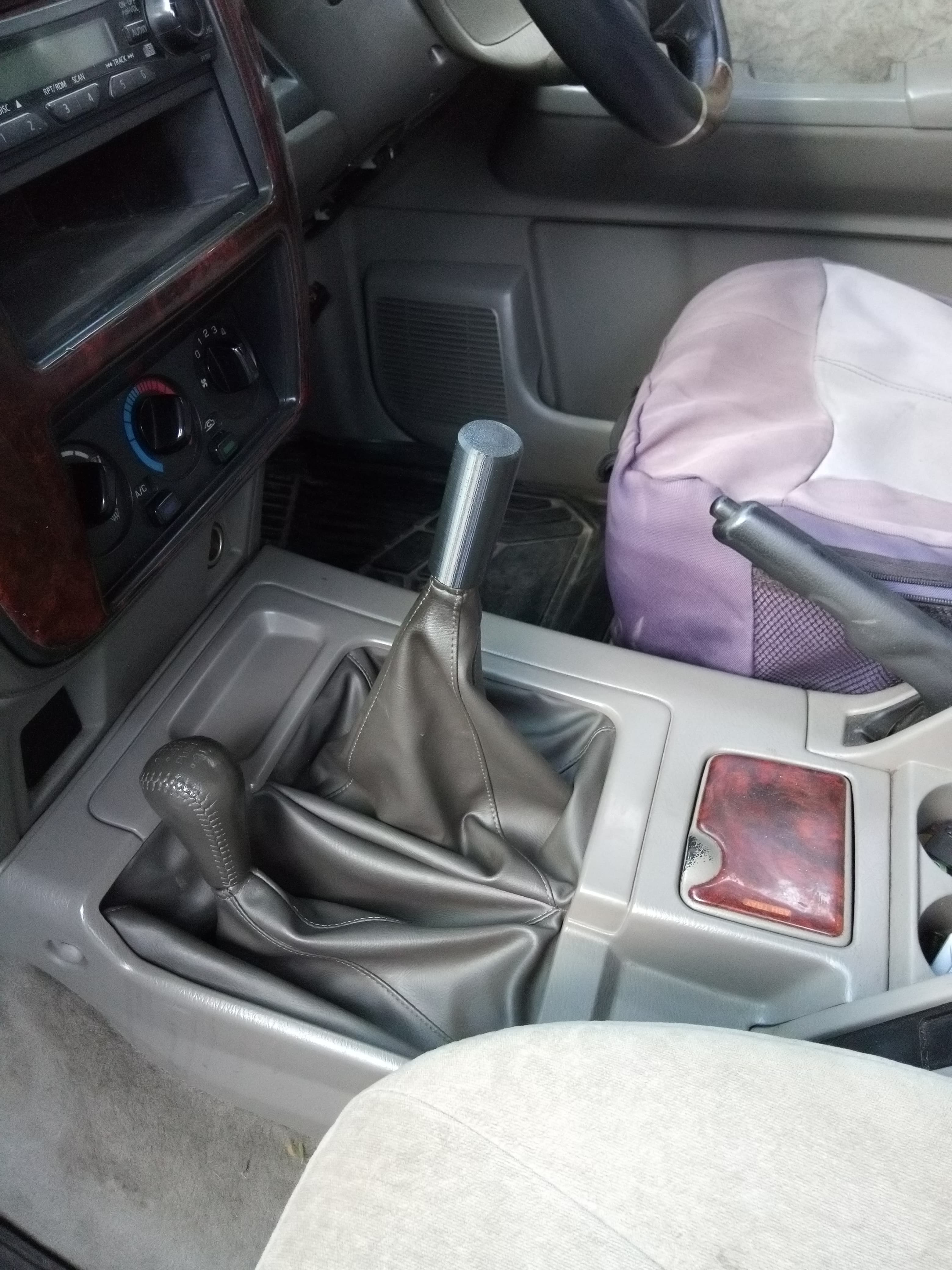 Gear knob for Nissan Patrol - image