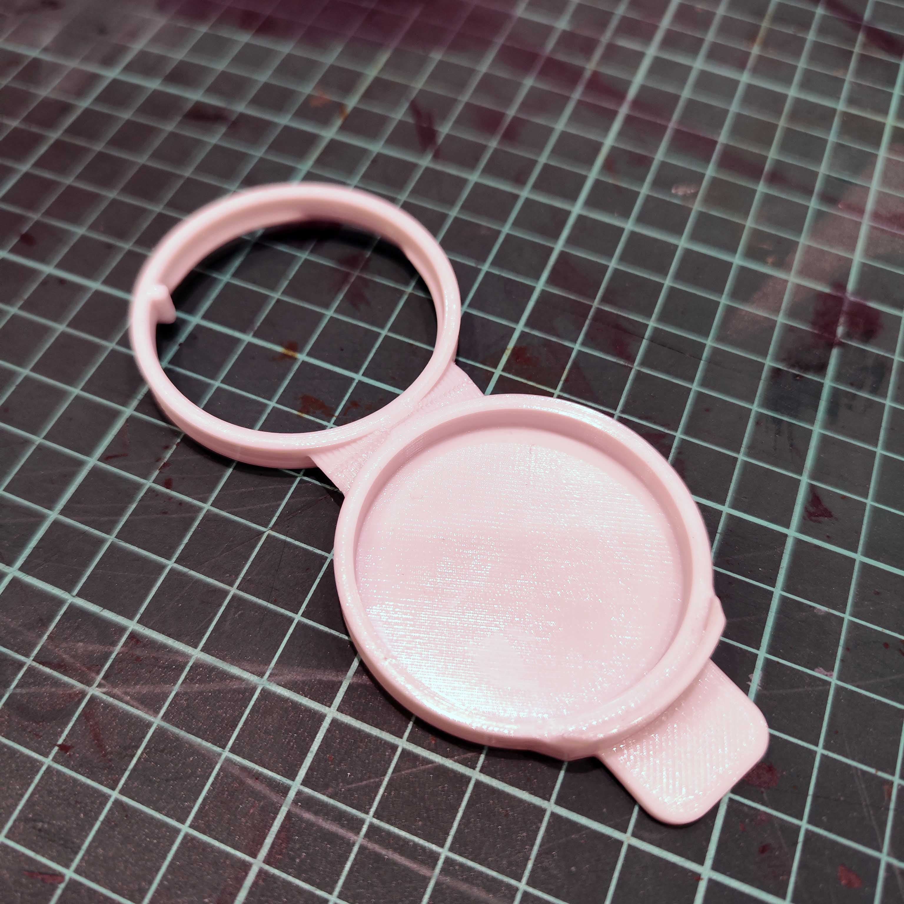 The cover of the washer tank - image 1 of 3