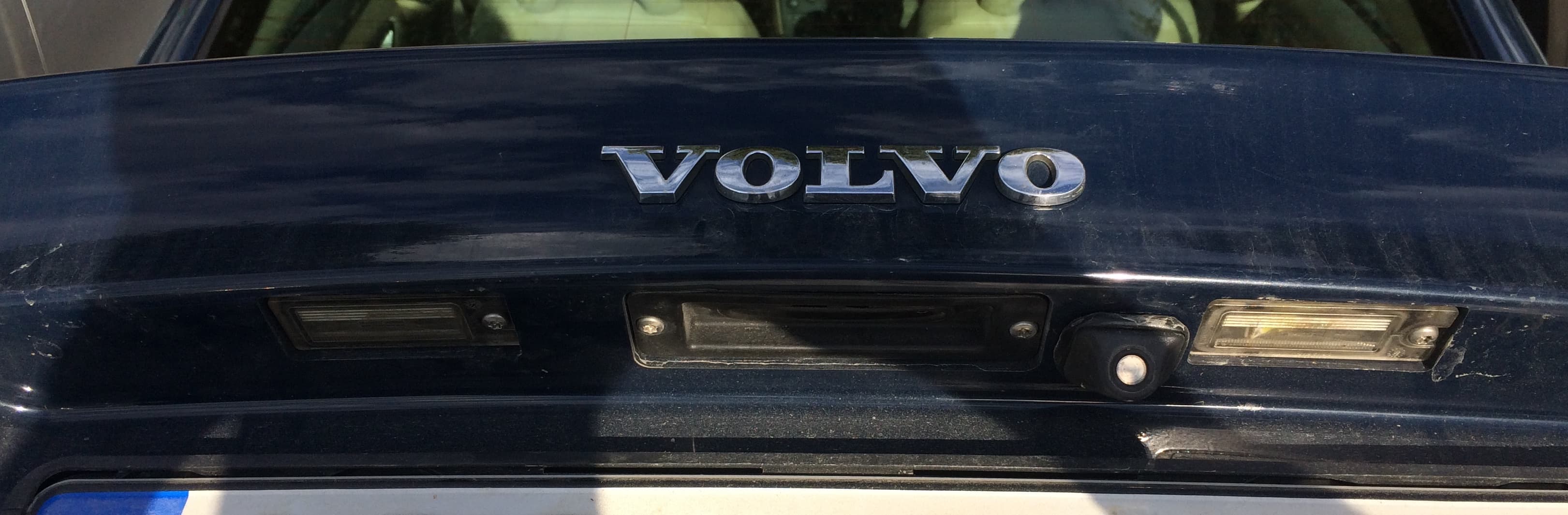Volvo trunk keyhole rear camera adapter - image 3 of 3