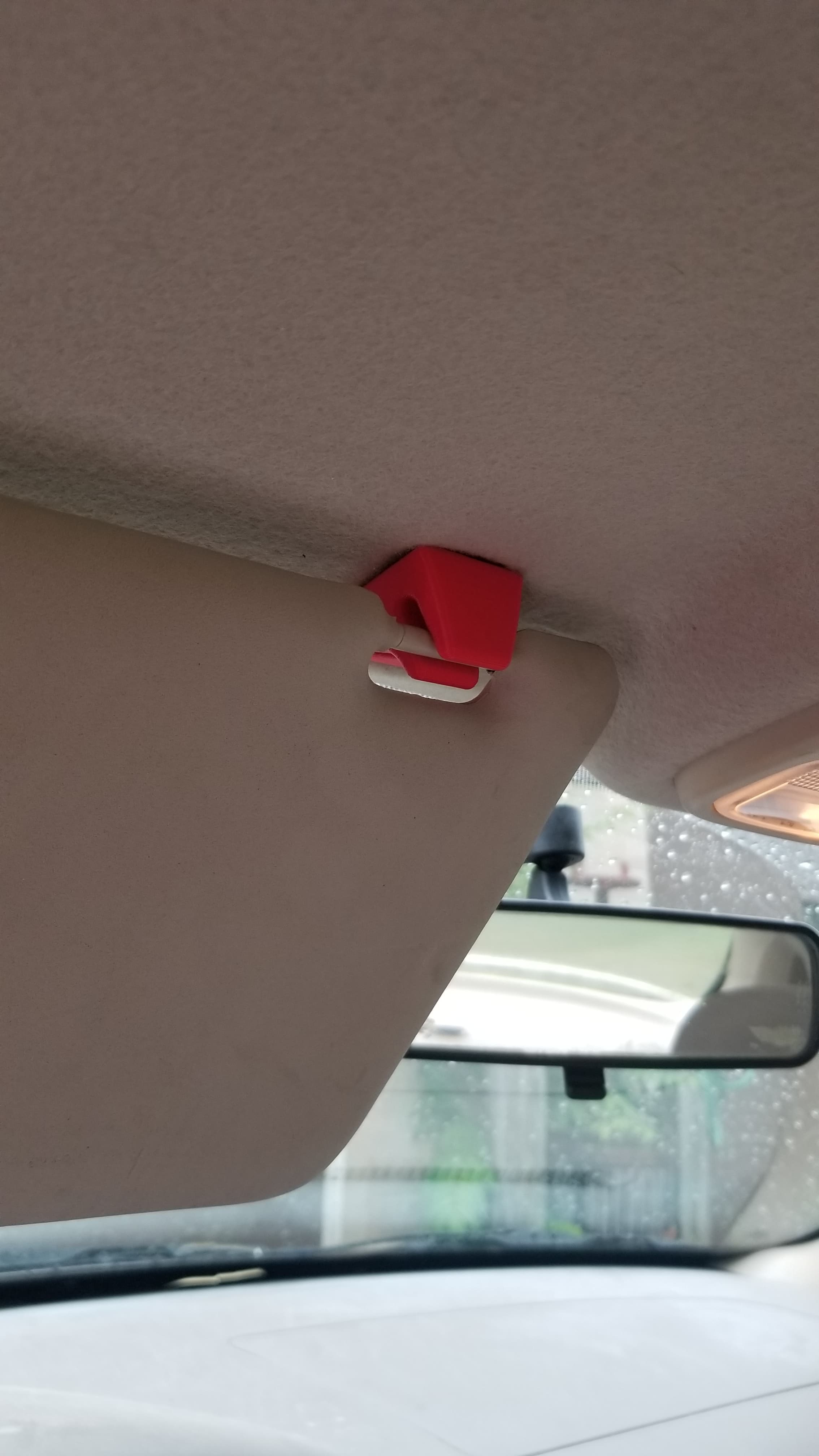 Ford Focus visor retainer - image 2 of 2