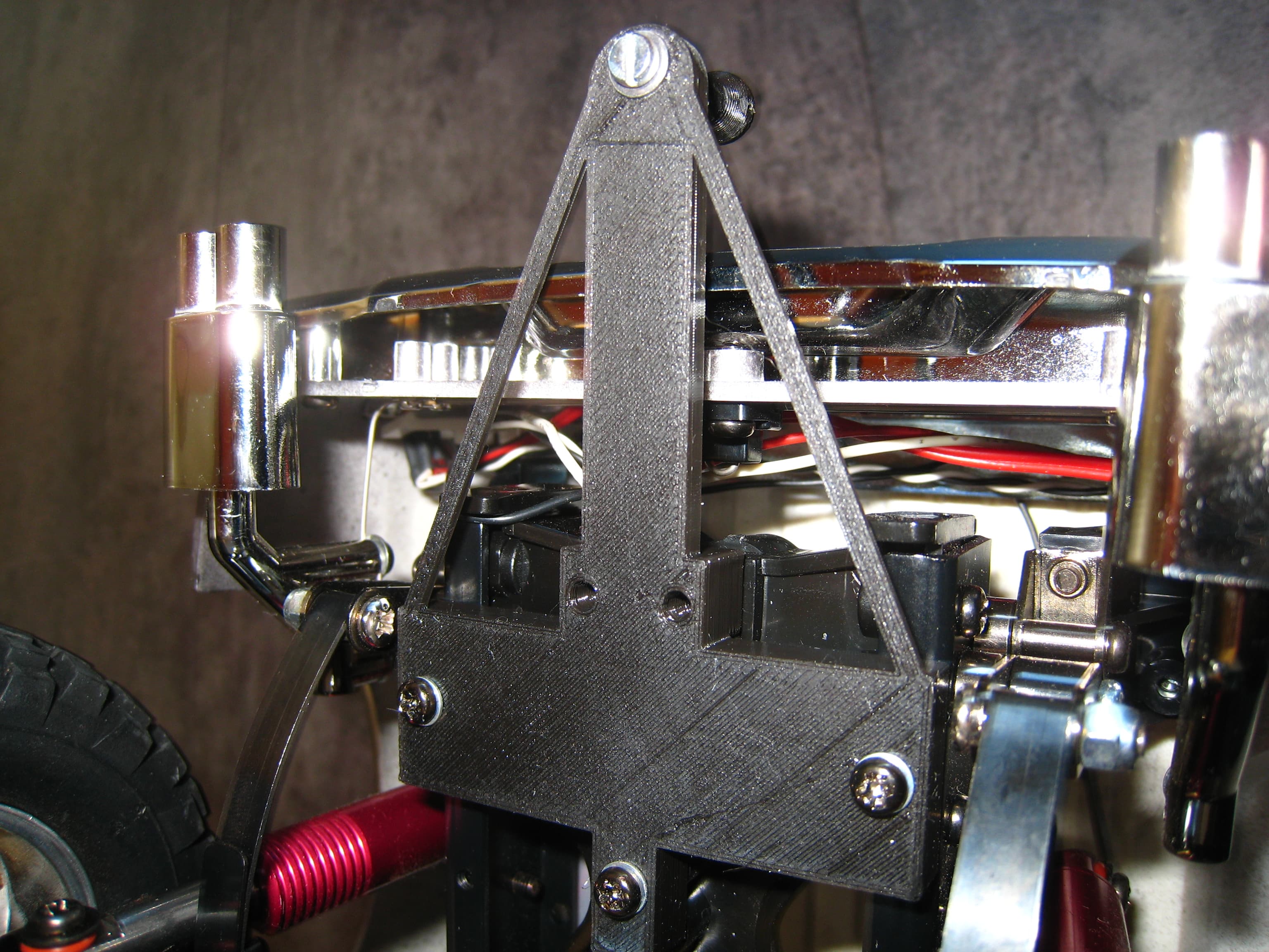 Trailer Hitch for Tamiya 1/10 Toyota Tundra - image 2 of 3