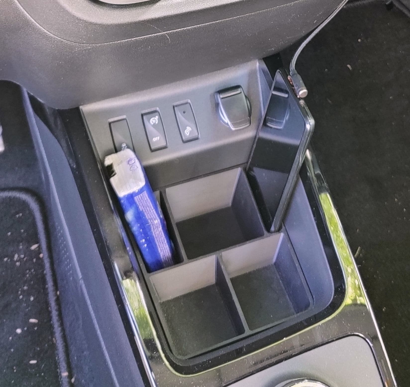Photo of Dacia Spring Center Console Organizer