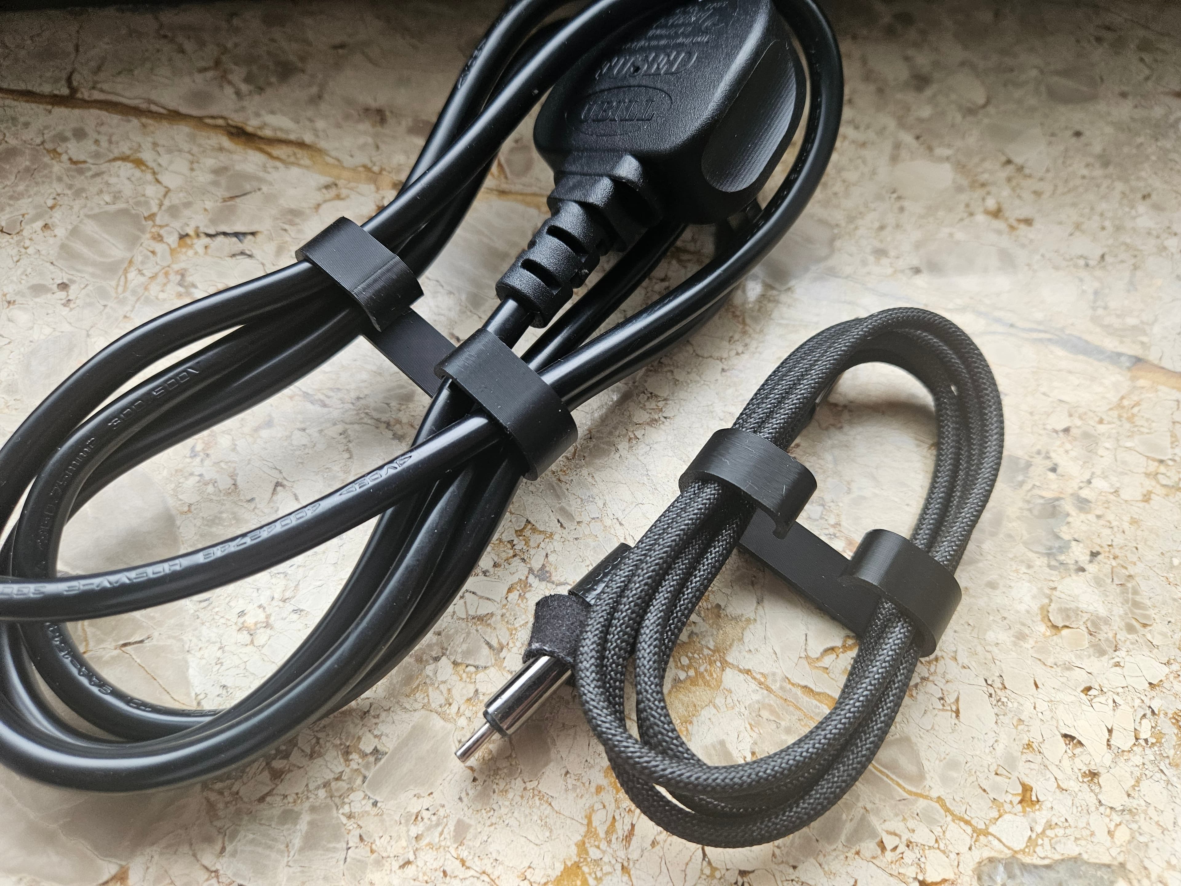 Cable Clip organizer - image