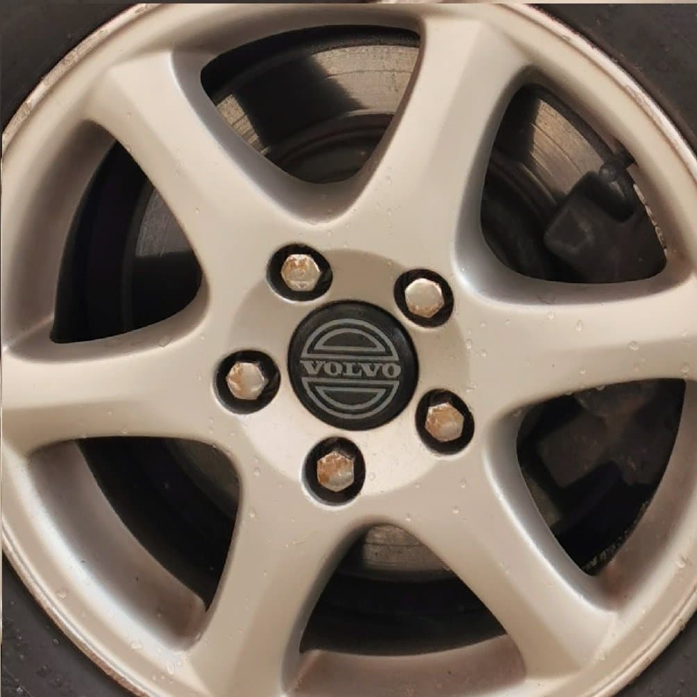 Volvo Rim Cap 62mm Diameter - image 2 of 3