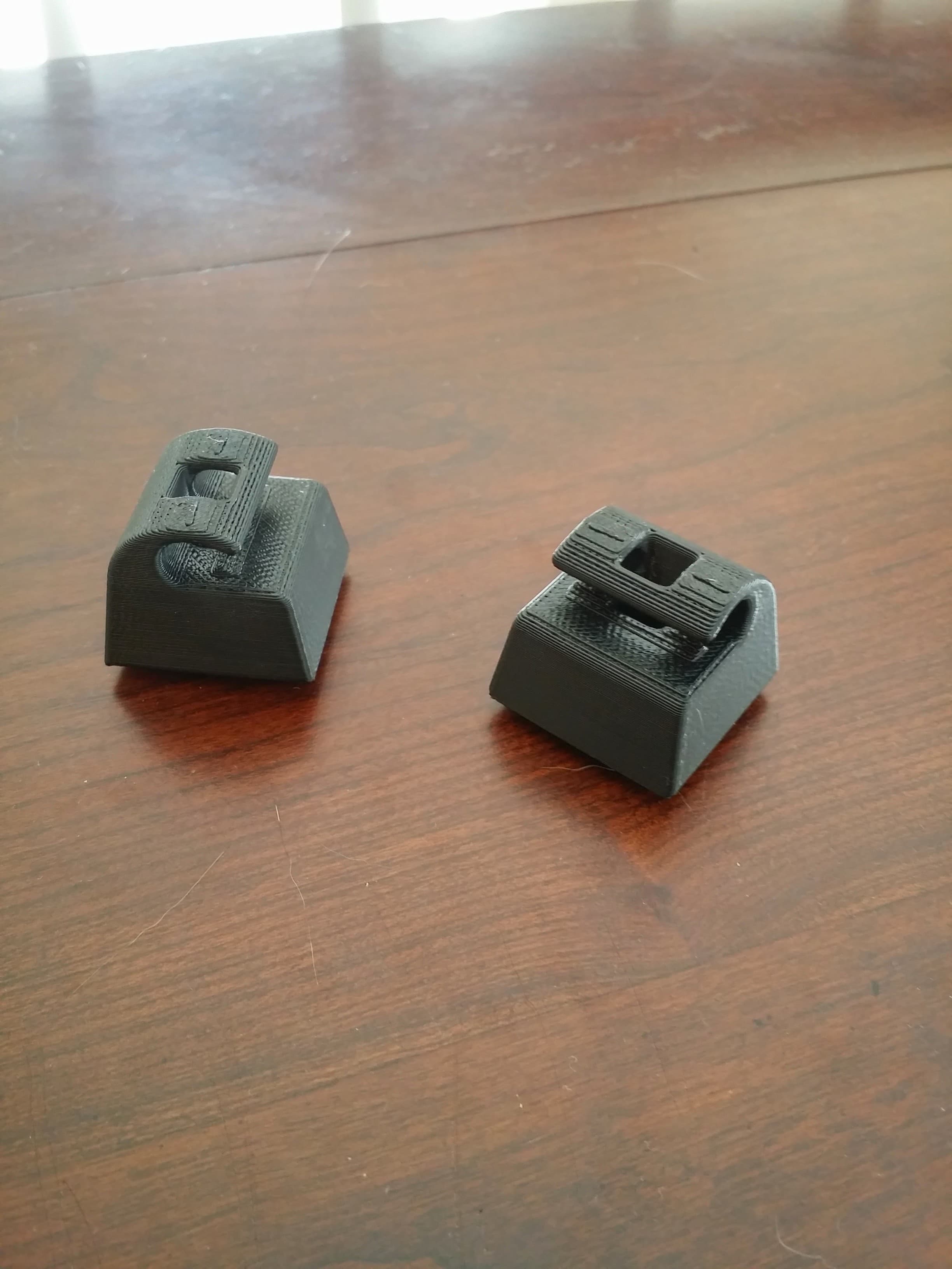 Photo of Jaguar XJ-S Sunvisor Clip