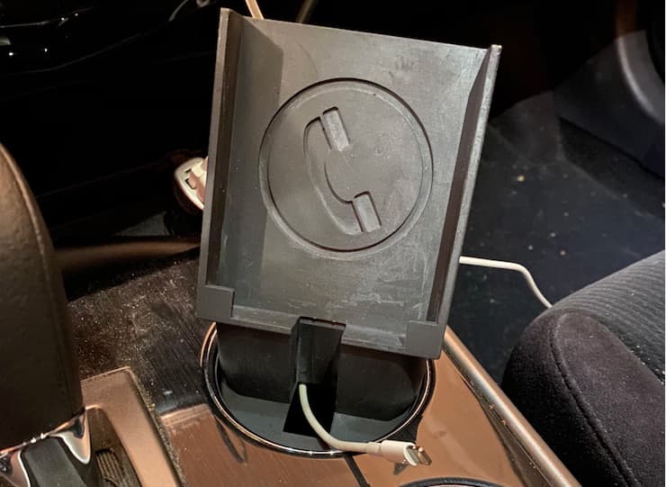 iPhone 11 cup holder stand - image 3 of 3