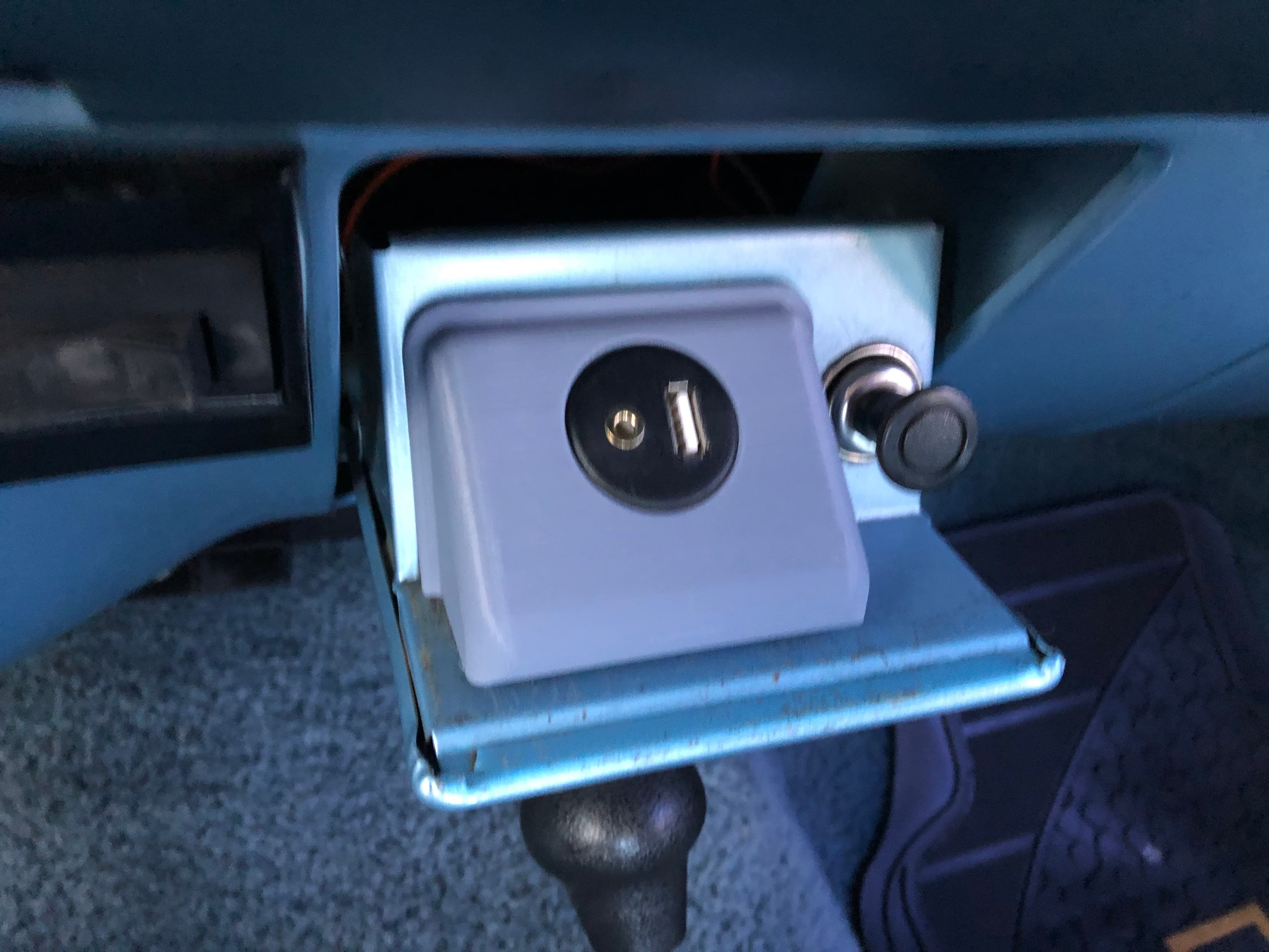 Chevy Square Body Ash Tray USB and Aux Cord Adaptor K5 Blazer - image 2 of 3