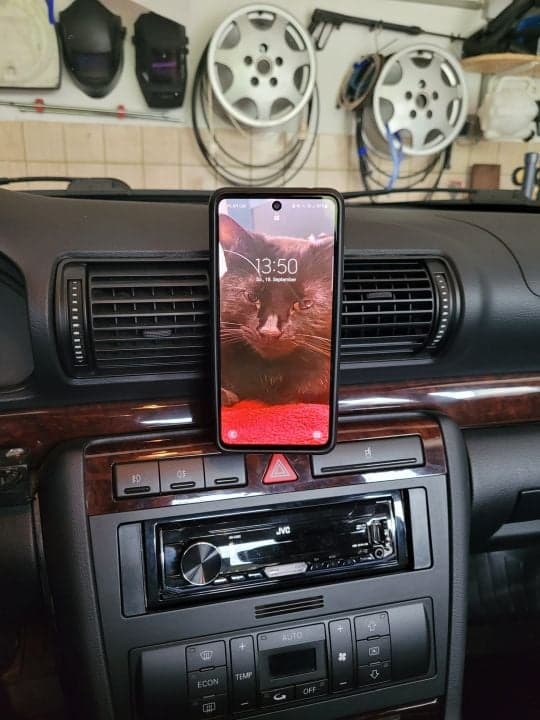 Audi A5 B5 FL Mobile Magnet Holder - image 2 of 3