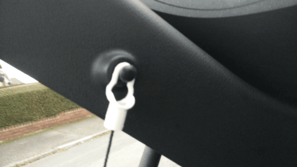 Honda Civic parcel shelf holder - image 2 of 2