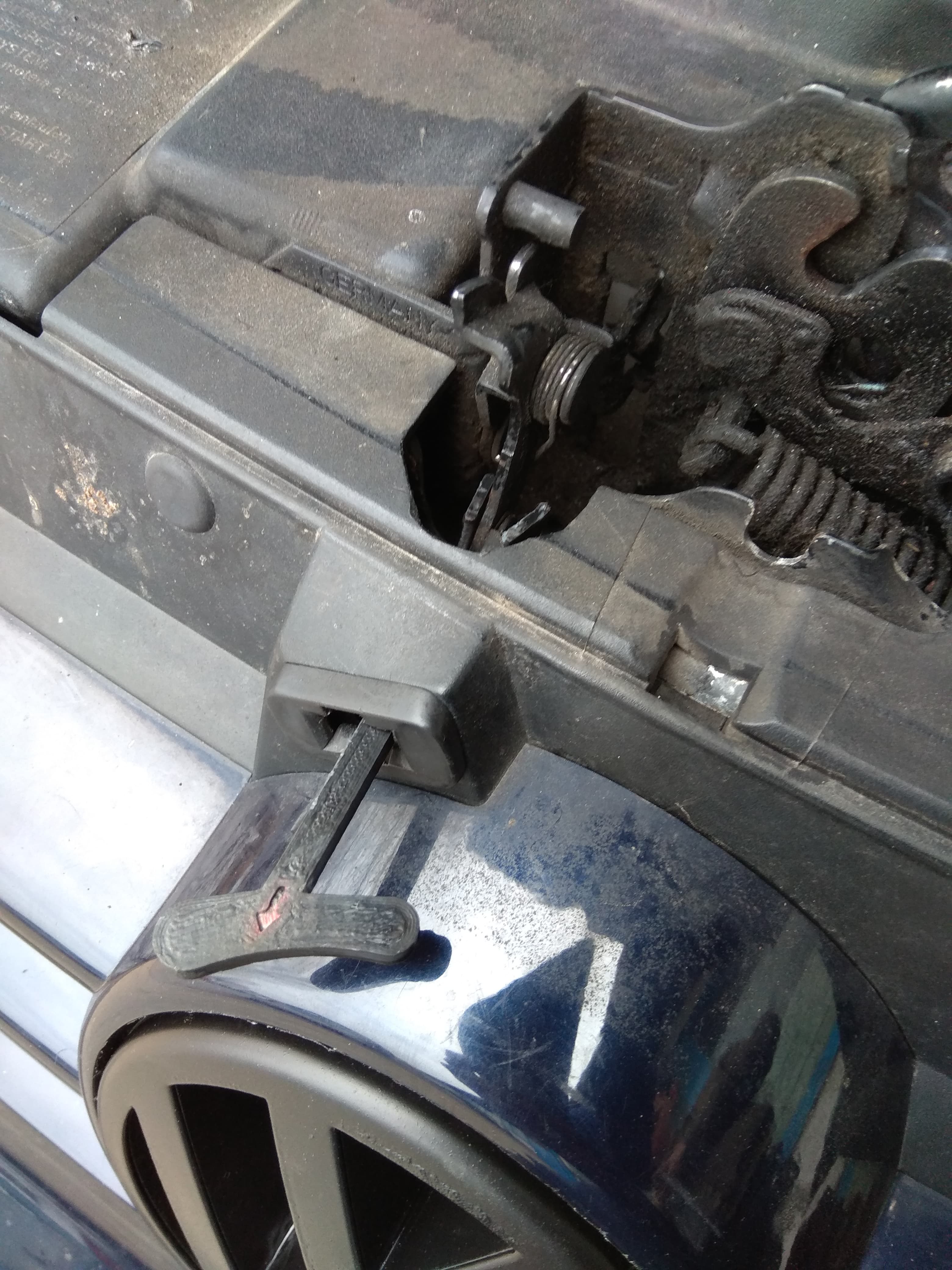 Photo of VW Golf Mk4 hood opener latch