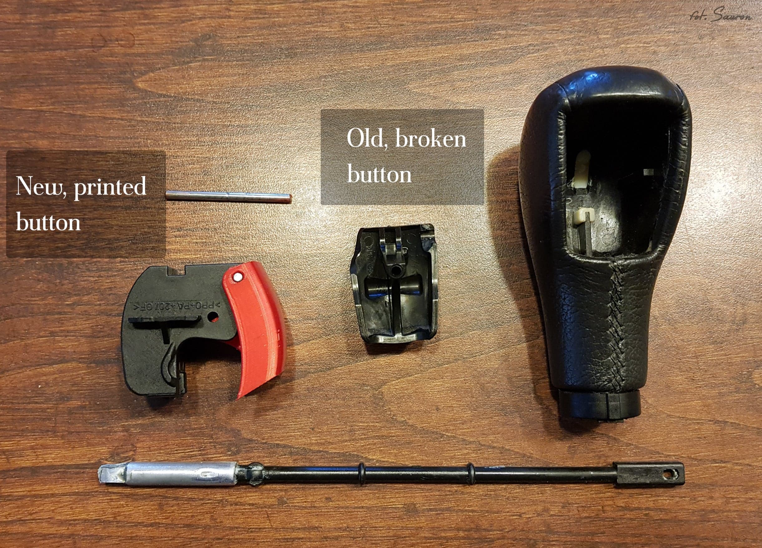 Volvo (XC70/V70) Gear Shifter Knob Button - image 2 of 3