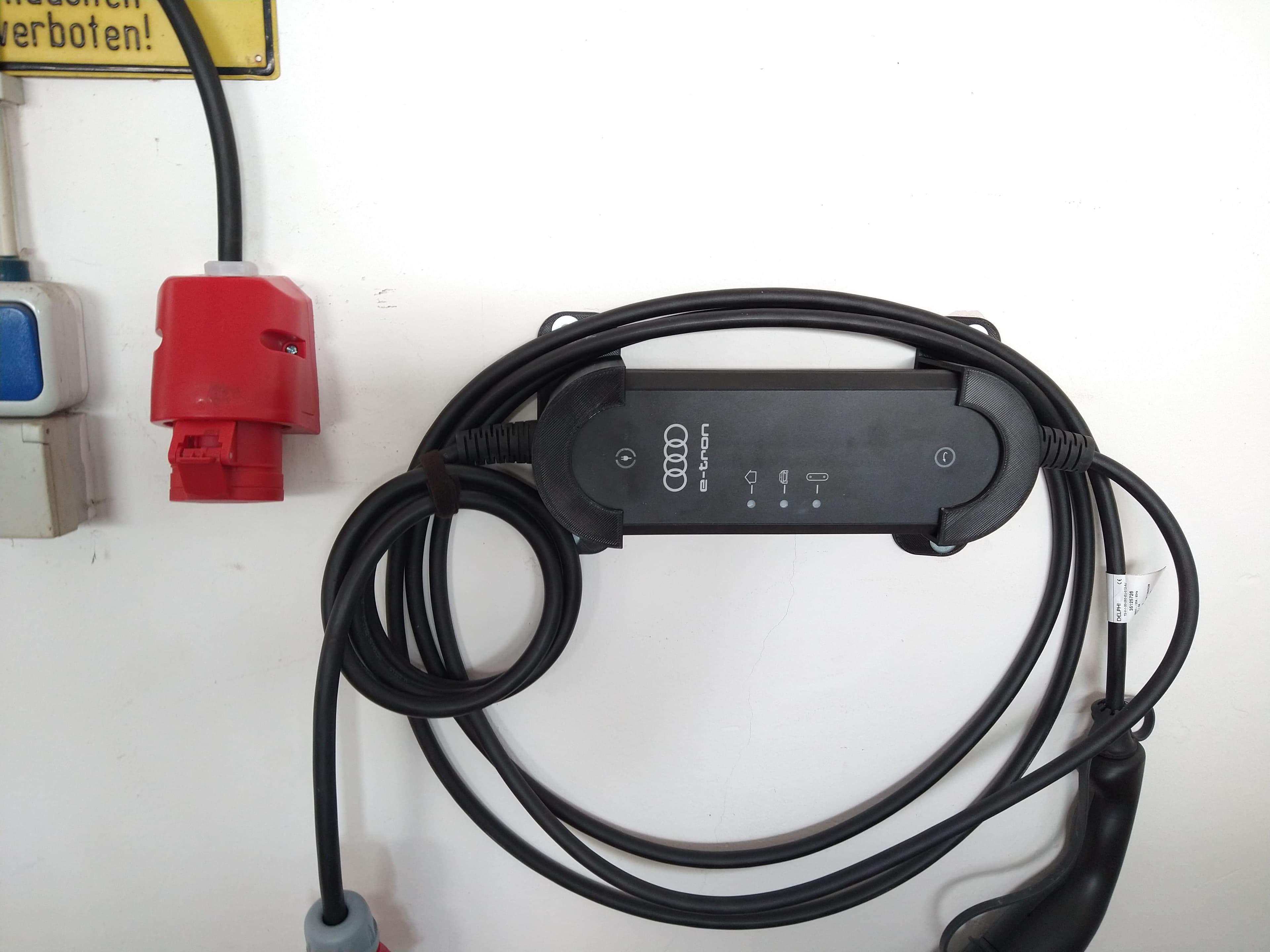 Photo of Audi A3 E-tron Wallbox Mount