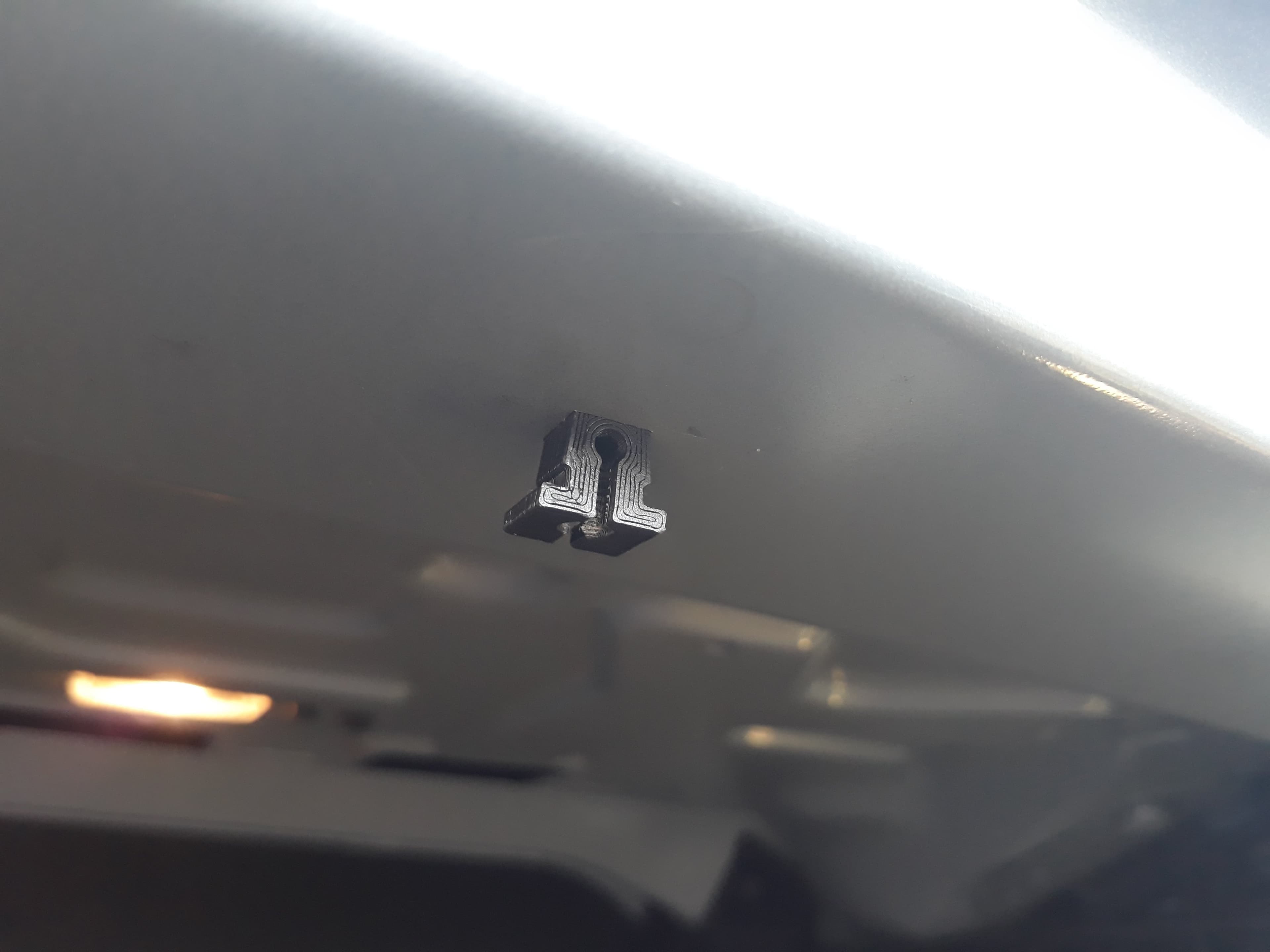 Audi/VW plastic captive nut - image 2 of 3