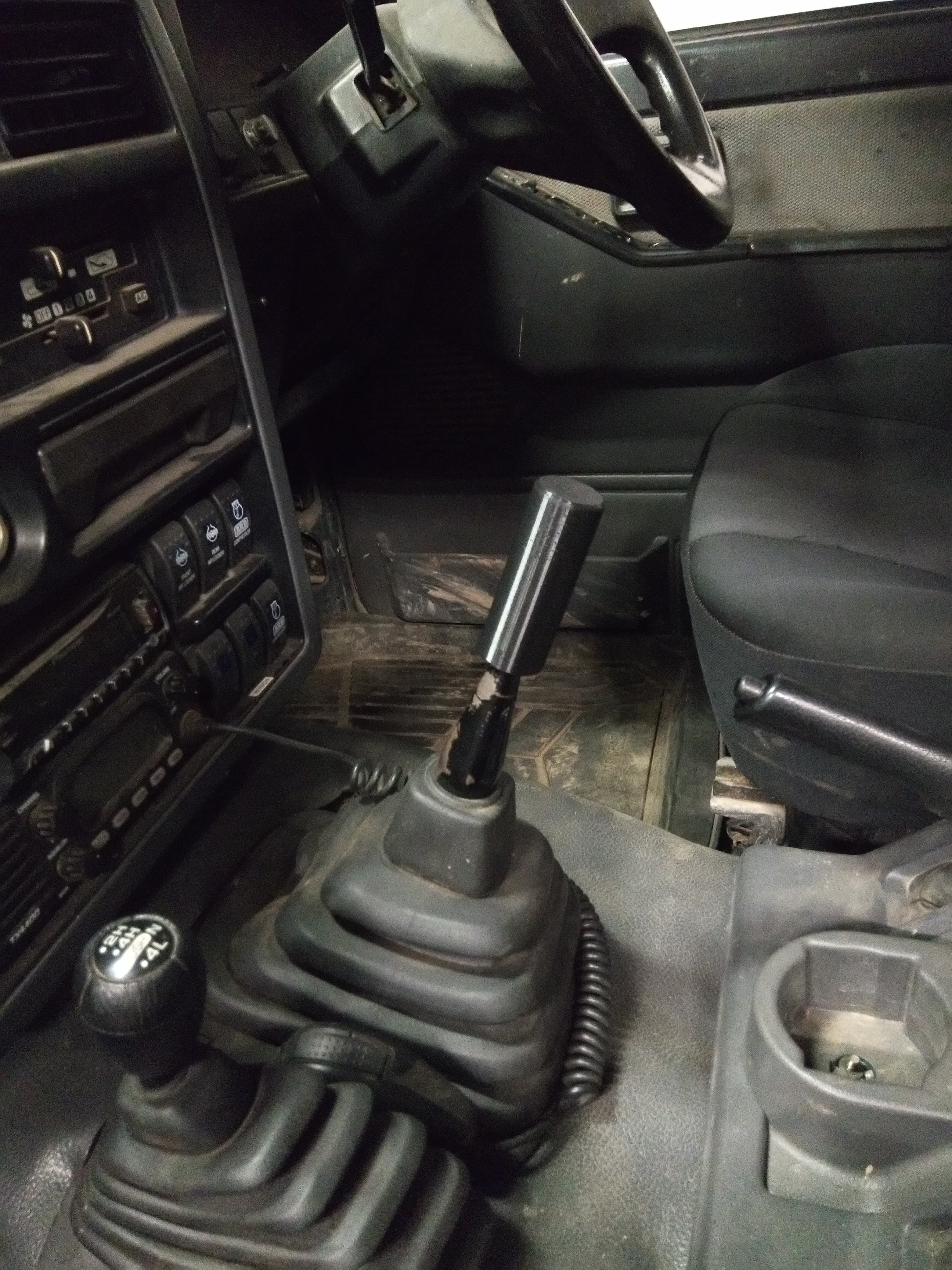 Gear knob for Nissan Patrol - image 2 of 2