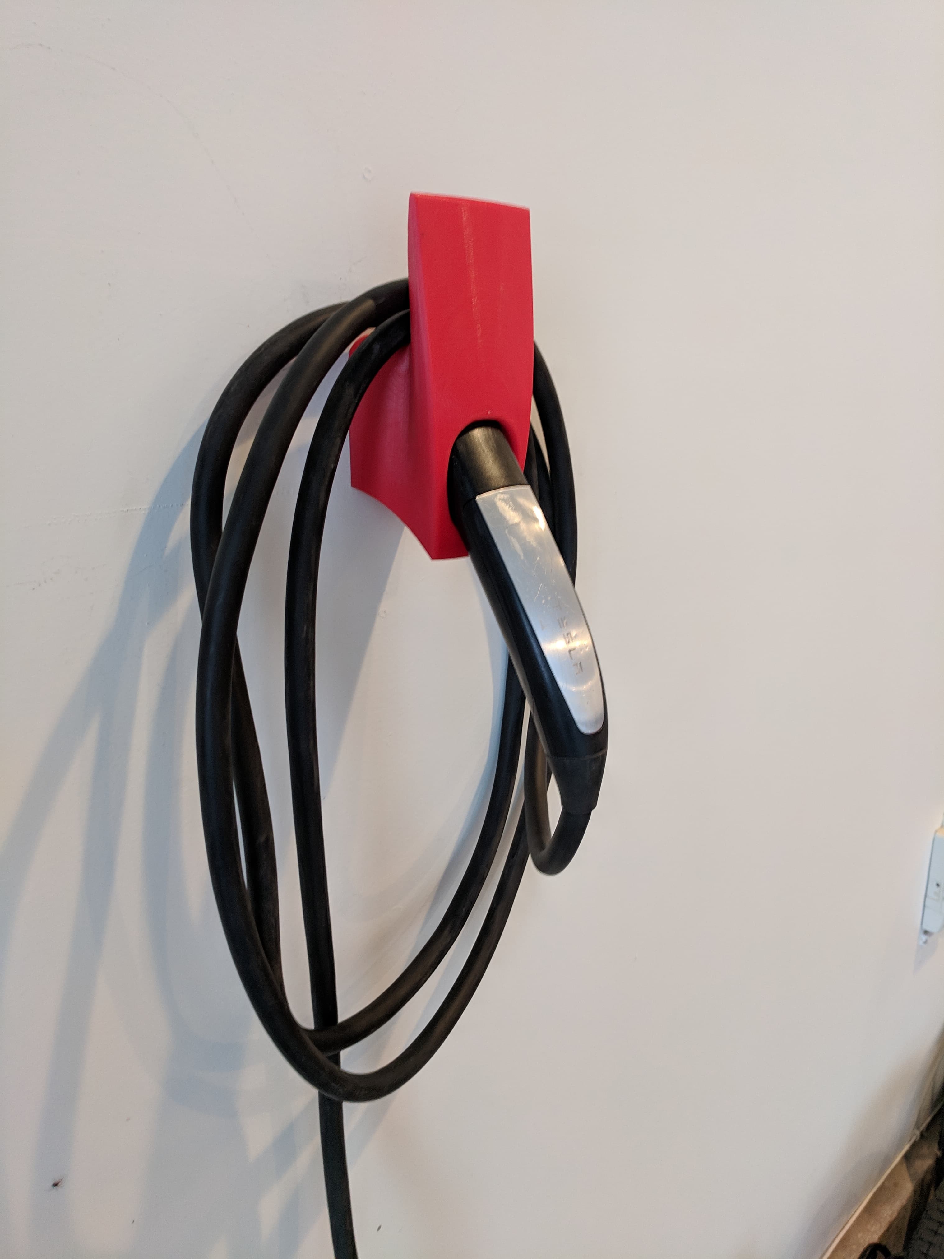 Photo of Tesla Model S/X/3 Cable Organizer
