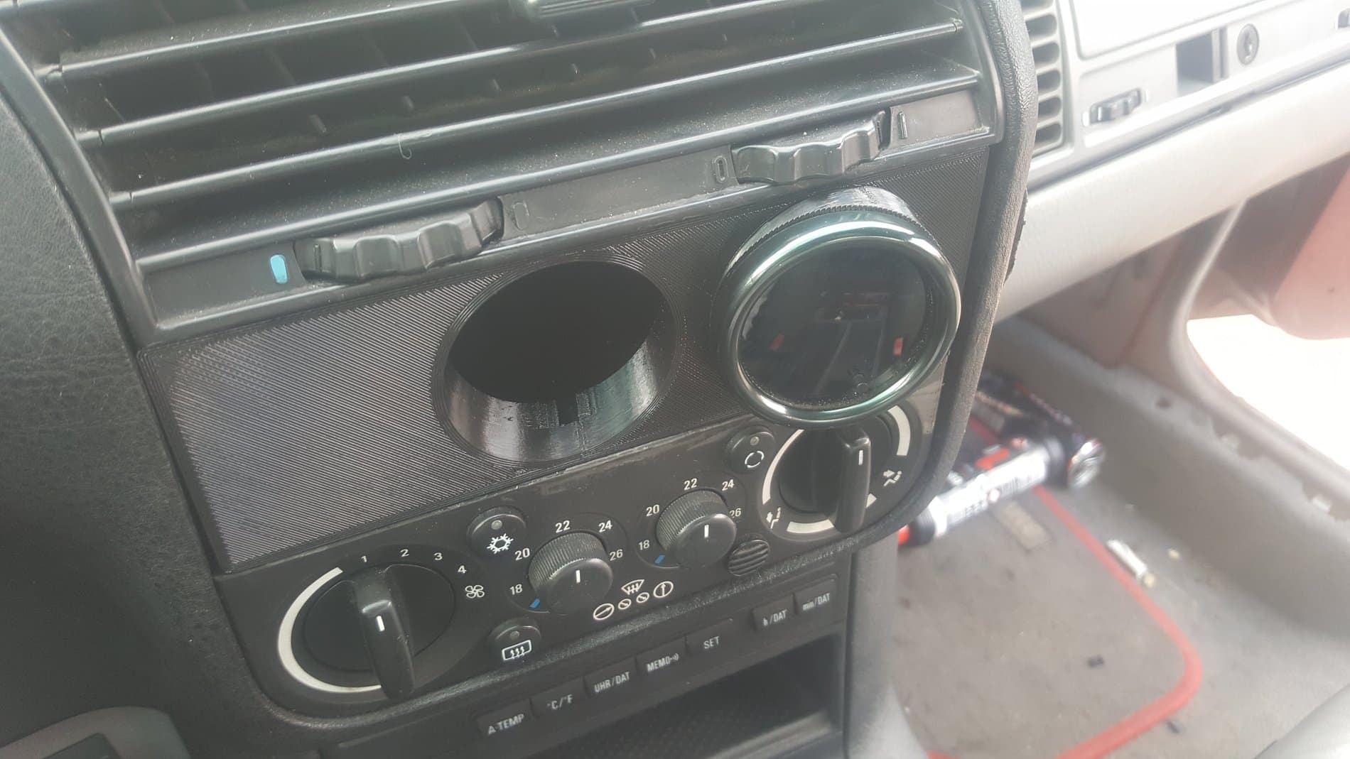 Two Gauge In Radio Mount BMW E36 - image 1 of 3