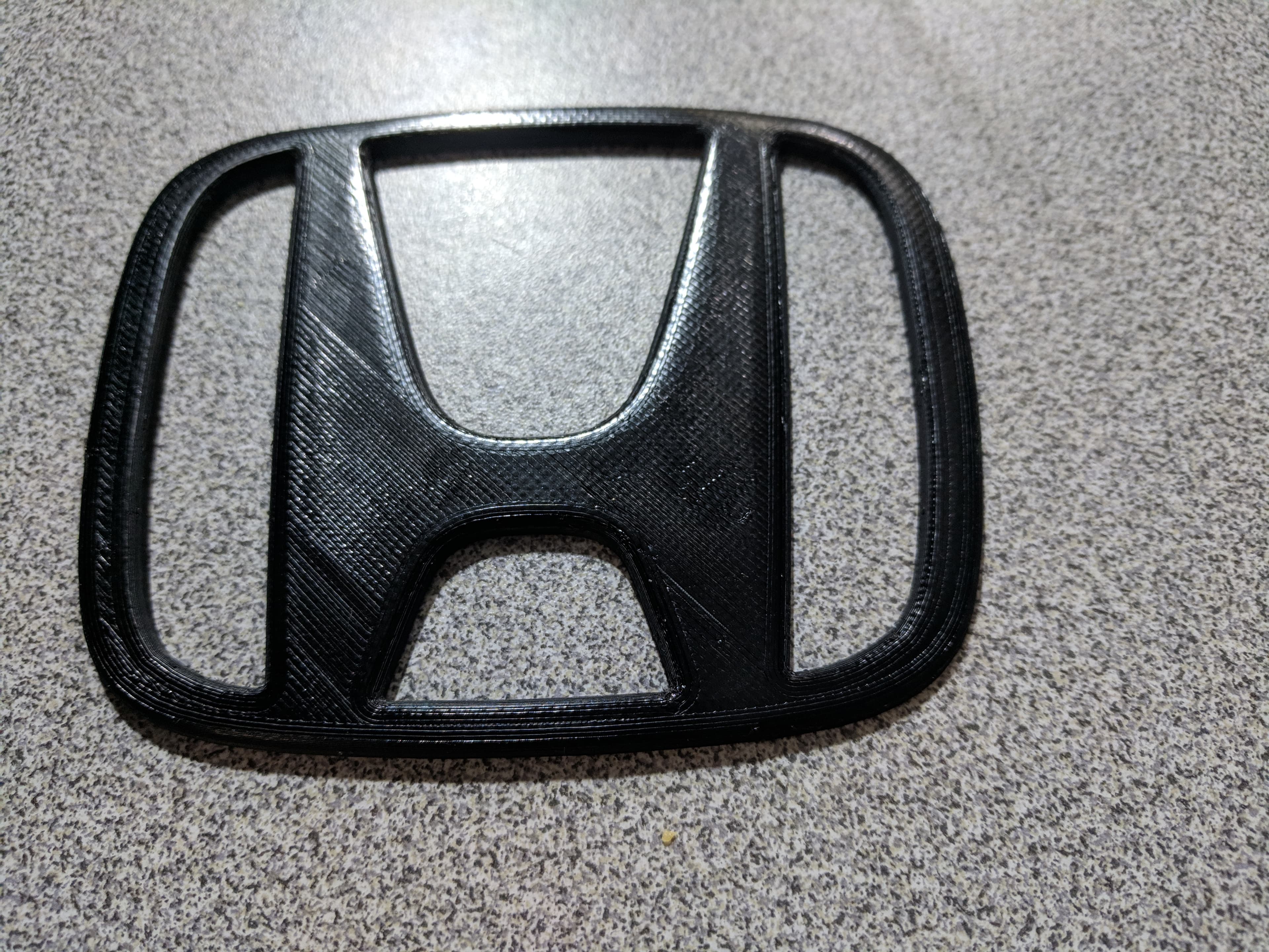 Honda Civic Emblem front - image 1 of 3