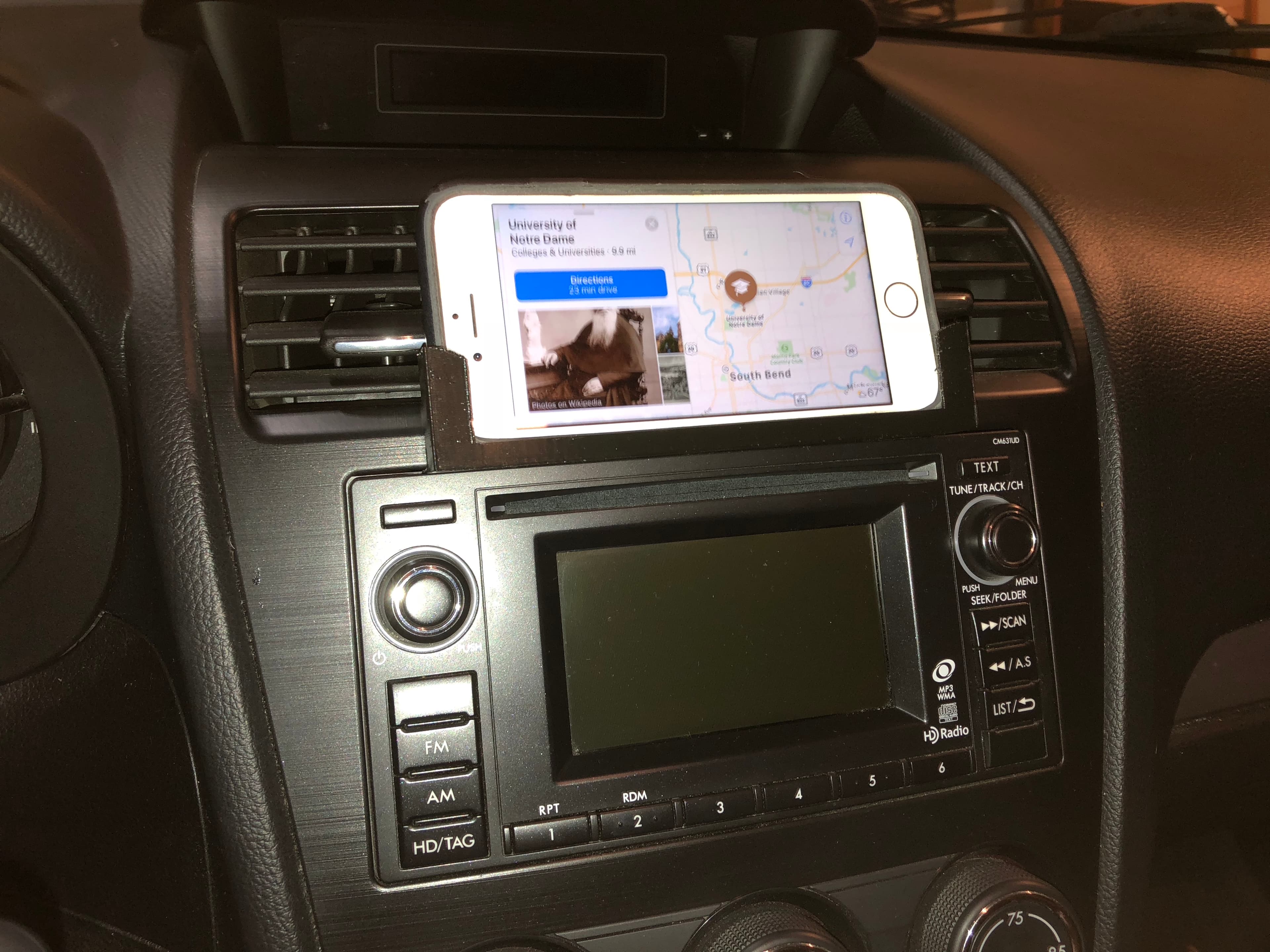 Photo of 2012-2017 Subaru Impreza/Crosstrek iPhone 8 car mount