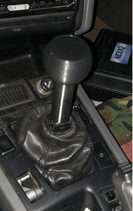 Volvo 850 shift knob - image 2 of 3