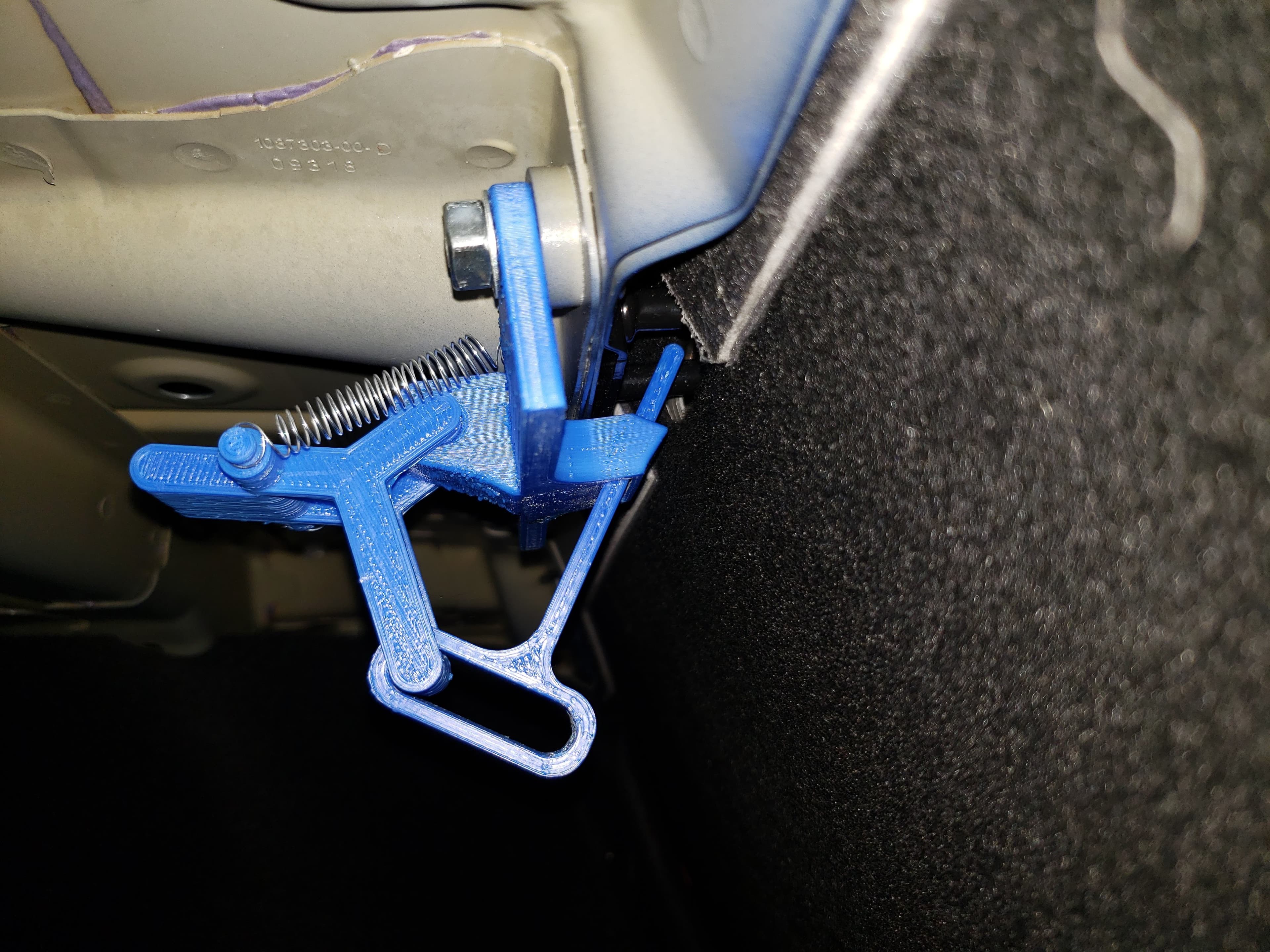 Photo of Tesla Model 3 rear seat lock