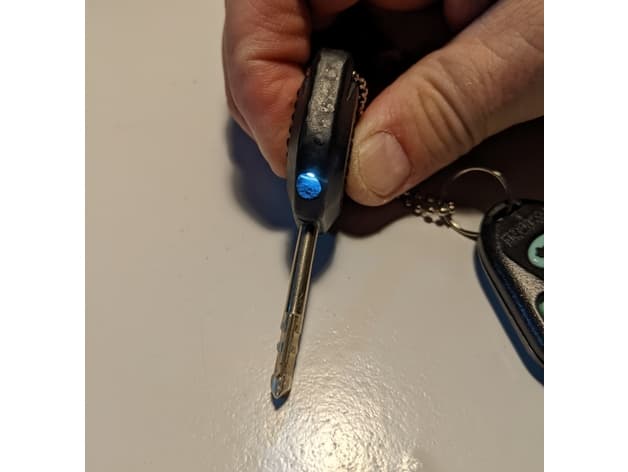 Ford/Merkur Scorpio flashlight key - image 5 of 6