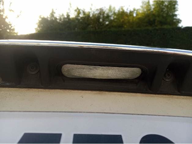 Mini cooper trunk button - image 3 of 5