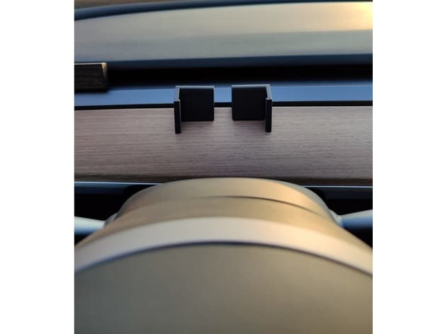 Tesla model 3 phone holder - image 2 of 6