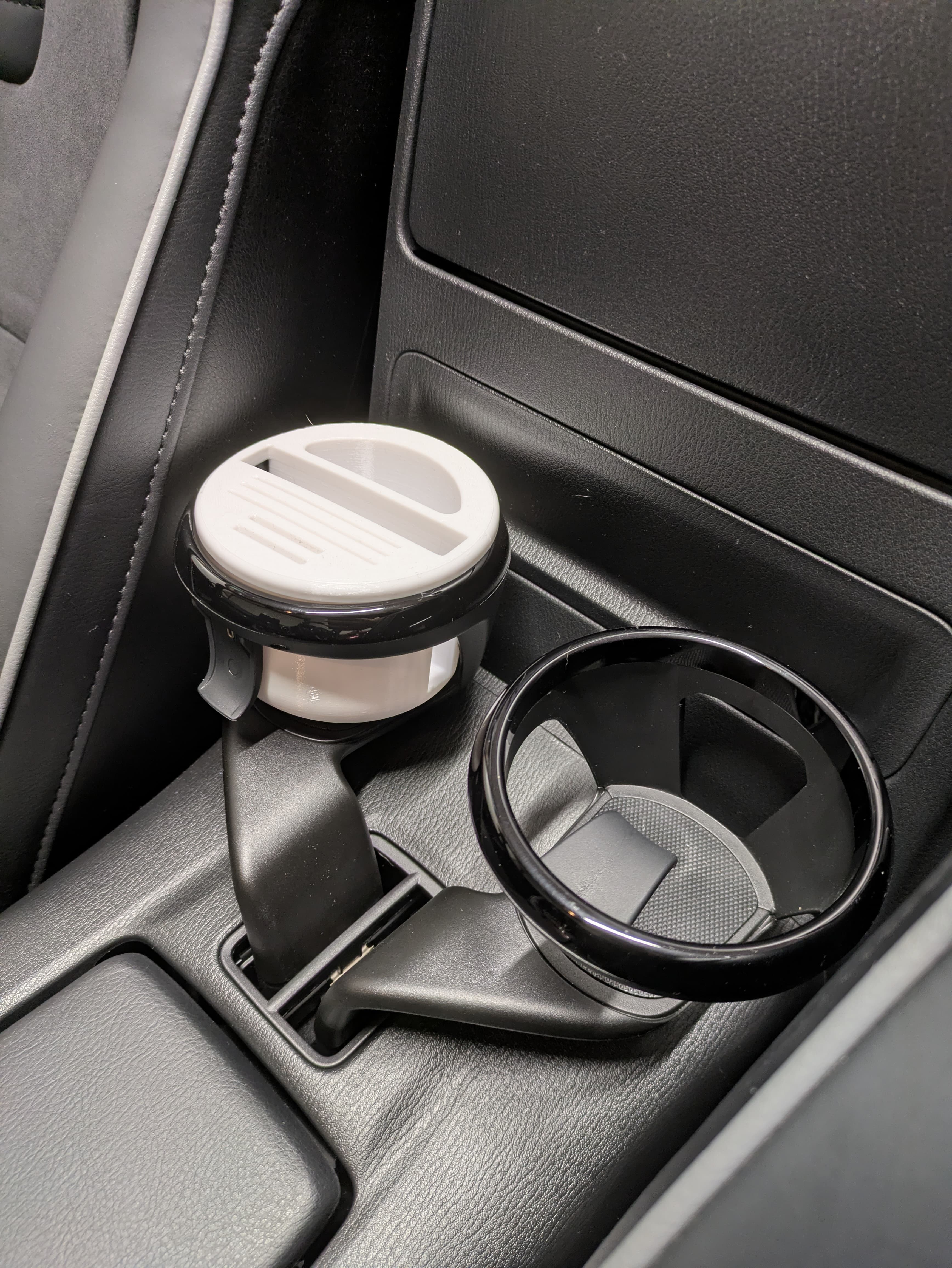 Mazda MX-5 ND stuff holder for cup holder - image 2 of 3
