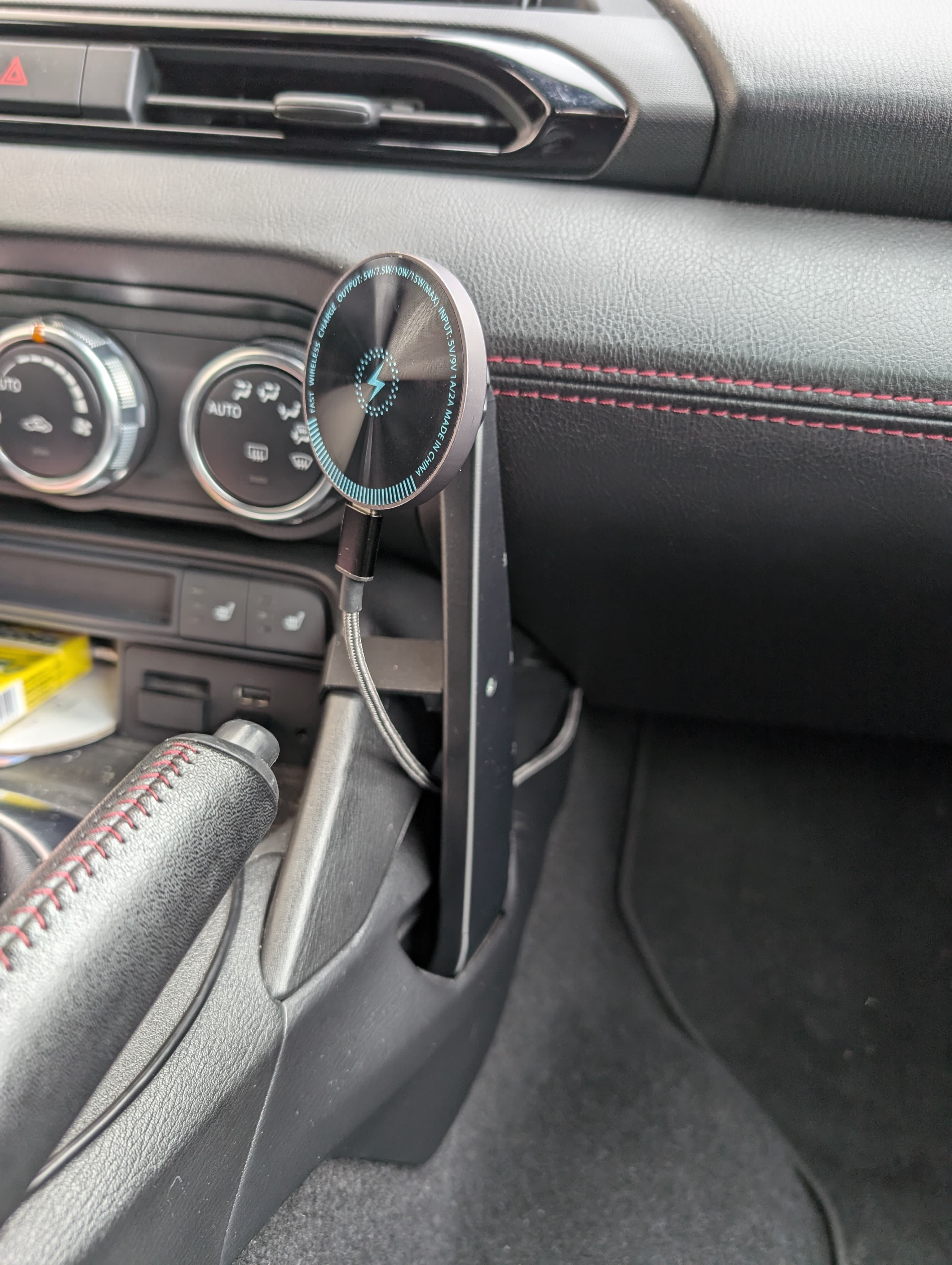 Mazda MX-5 Miata ND Phone holder for cup holder - image 6 of 6
