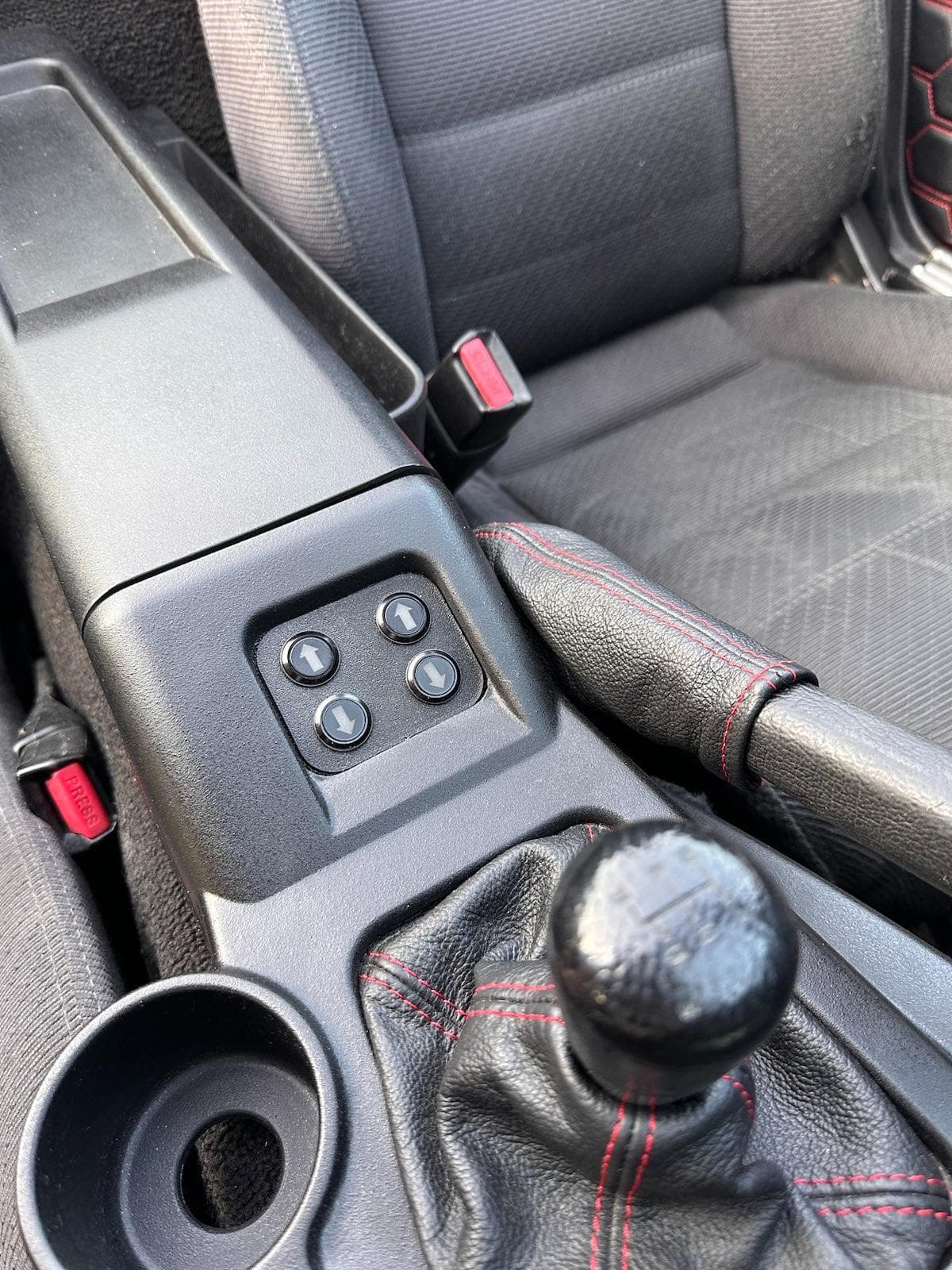 Mazda MX-5 NA window switch panel (4 switches) - image 2 of 3