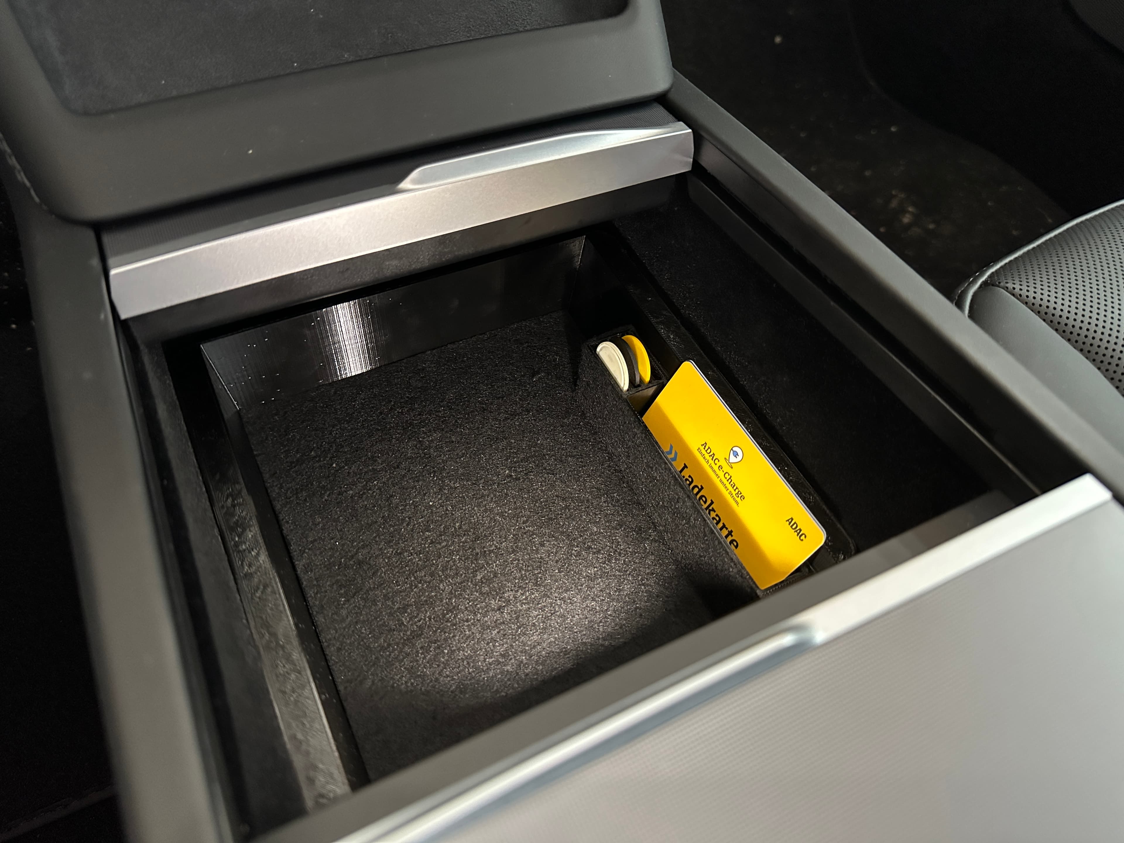 Tesla Model 3 2024 Highland Organizer for Center Console - image 2 of 2