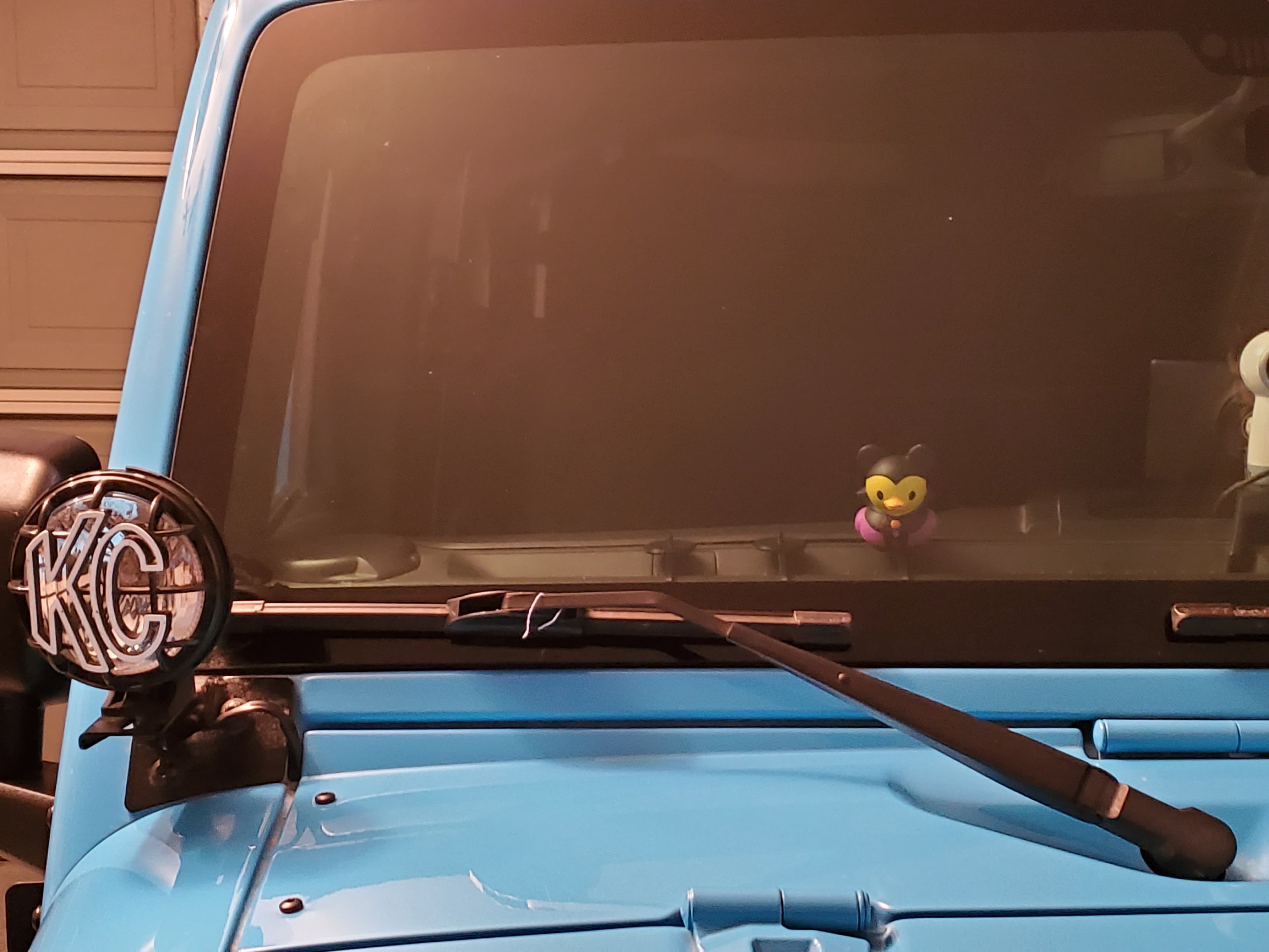 Jeep Wrangler JK Dashboard Duckholder - image 3 of 5