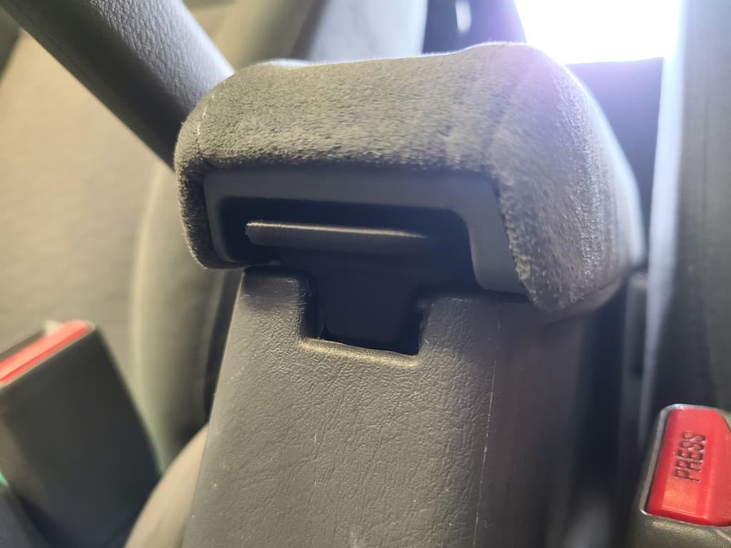 Center Console Latch - 2004/2005 Honda Civic/Accord - image 5 of 5