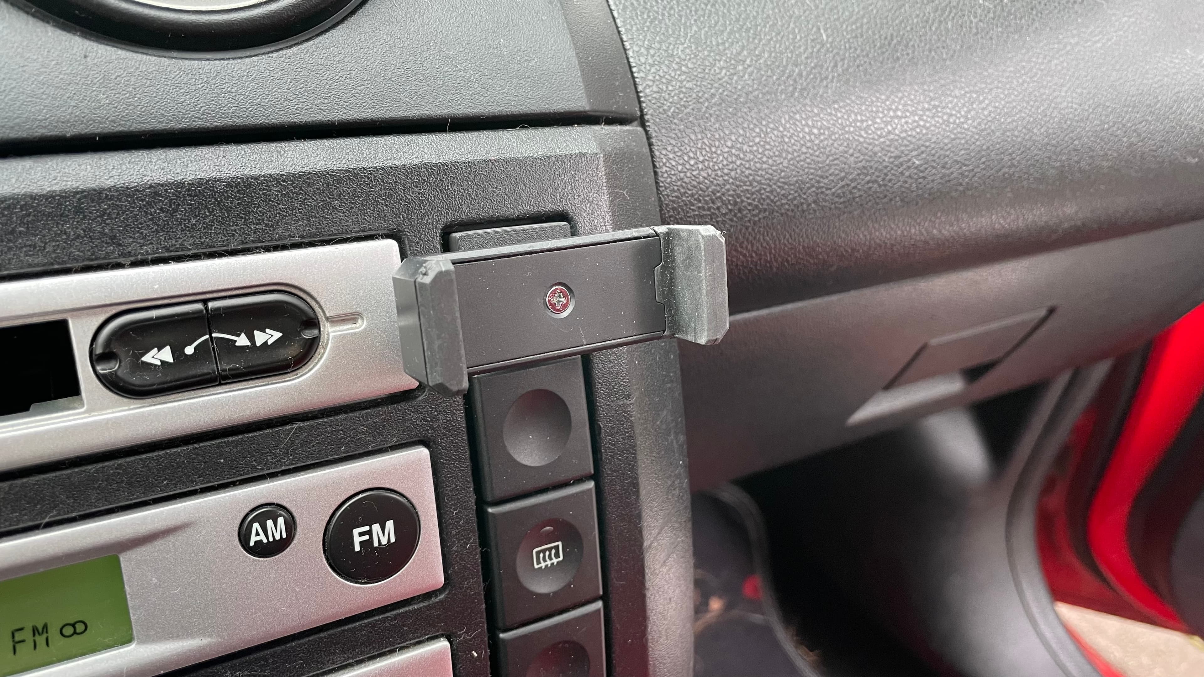 Blank switch on Ford Fiesta - image 2 of 3