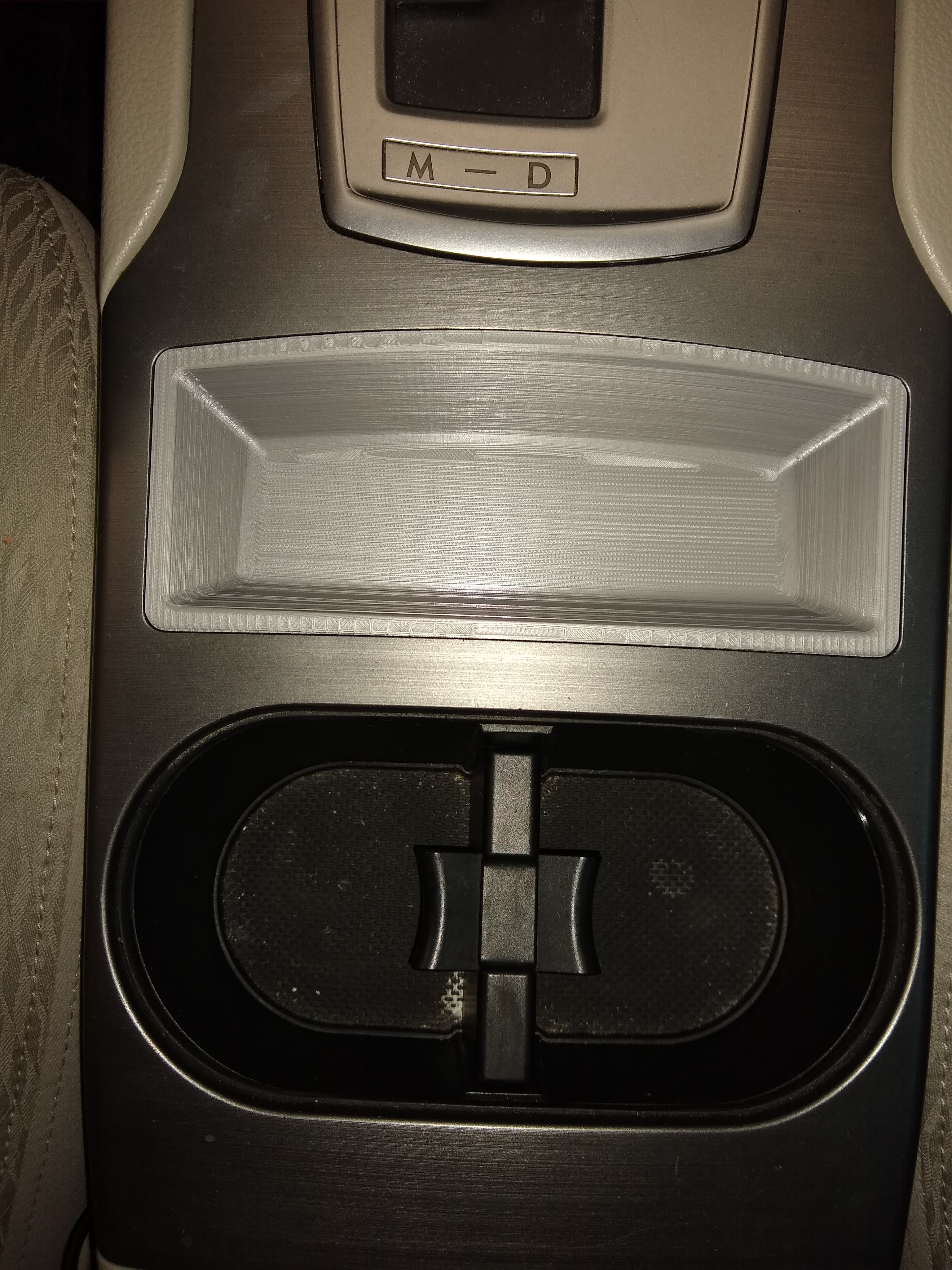 Full Width Console Tray for Subaru Outback 4th Gen - image