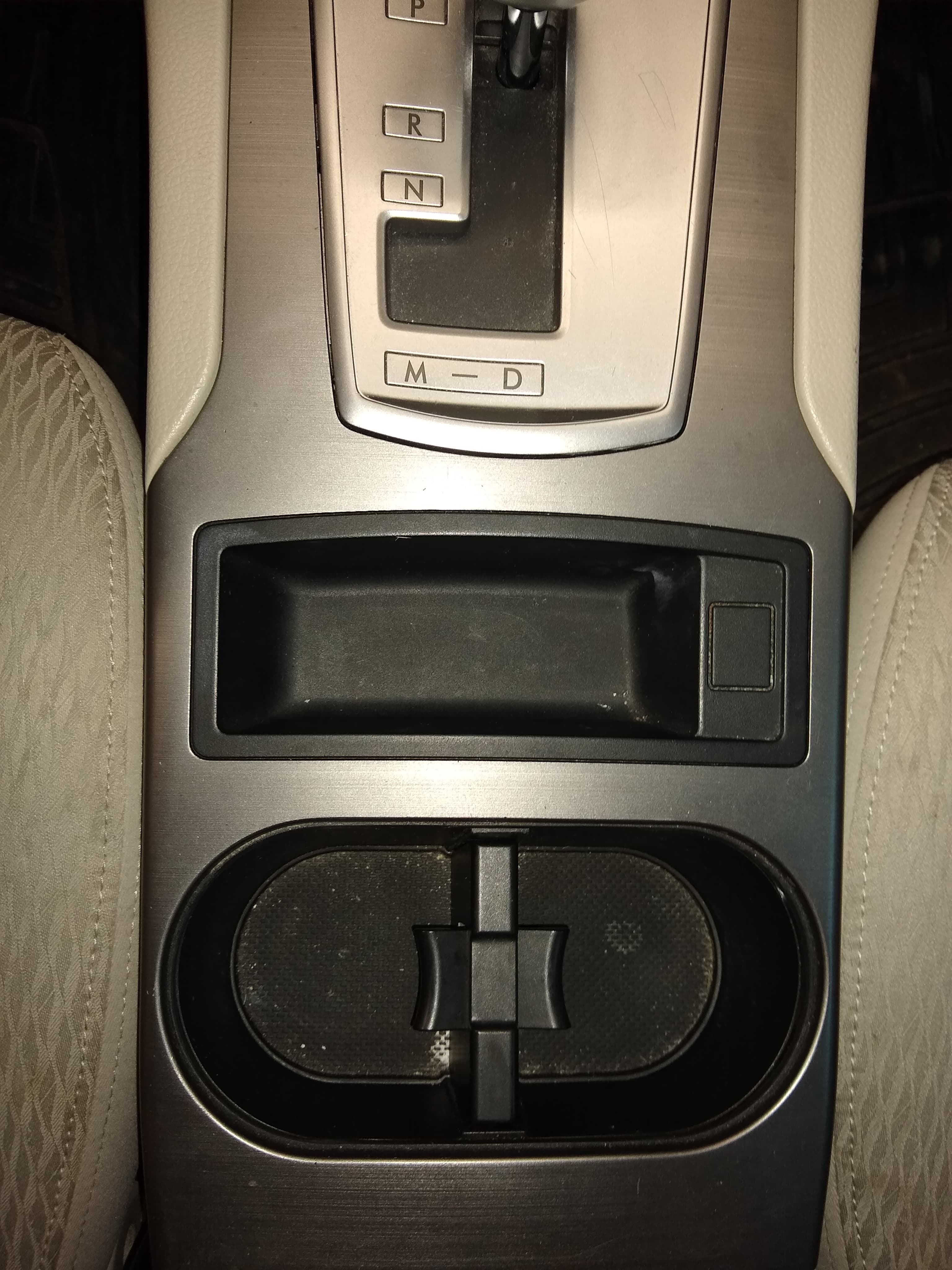 Full Width Console Tray for Subaru Outback 4th Gen - image 3 of 6